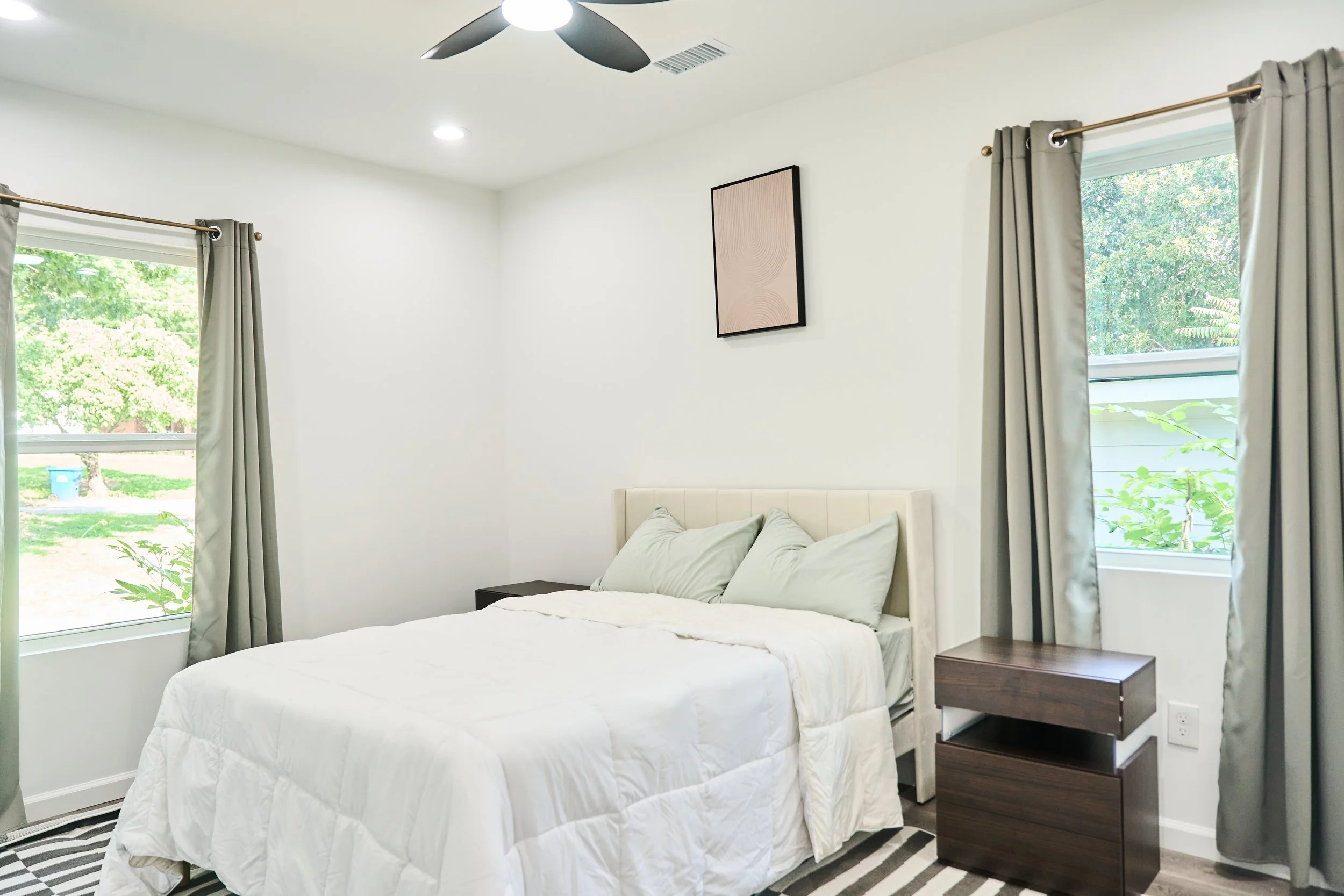 RealEstate90.jpg