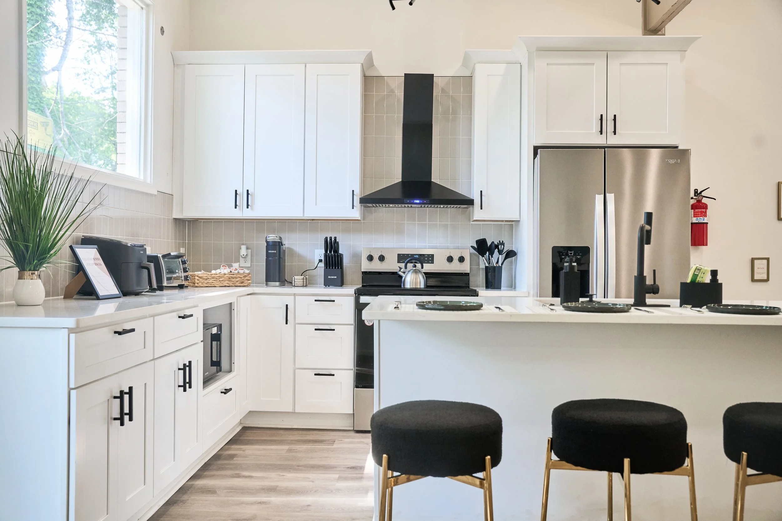 RealEstate72.jpg