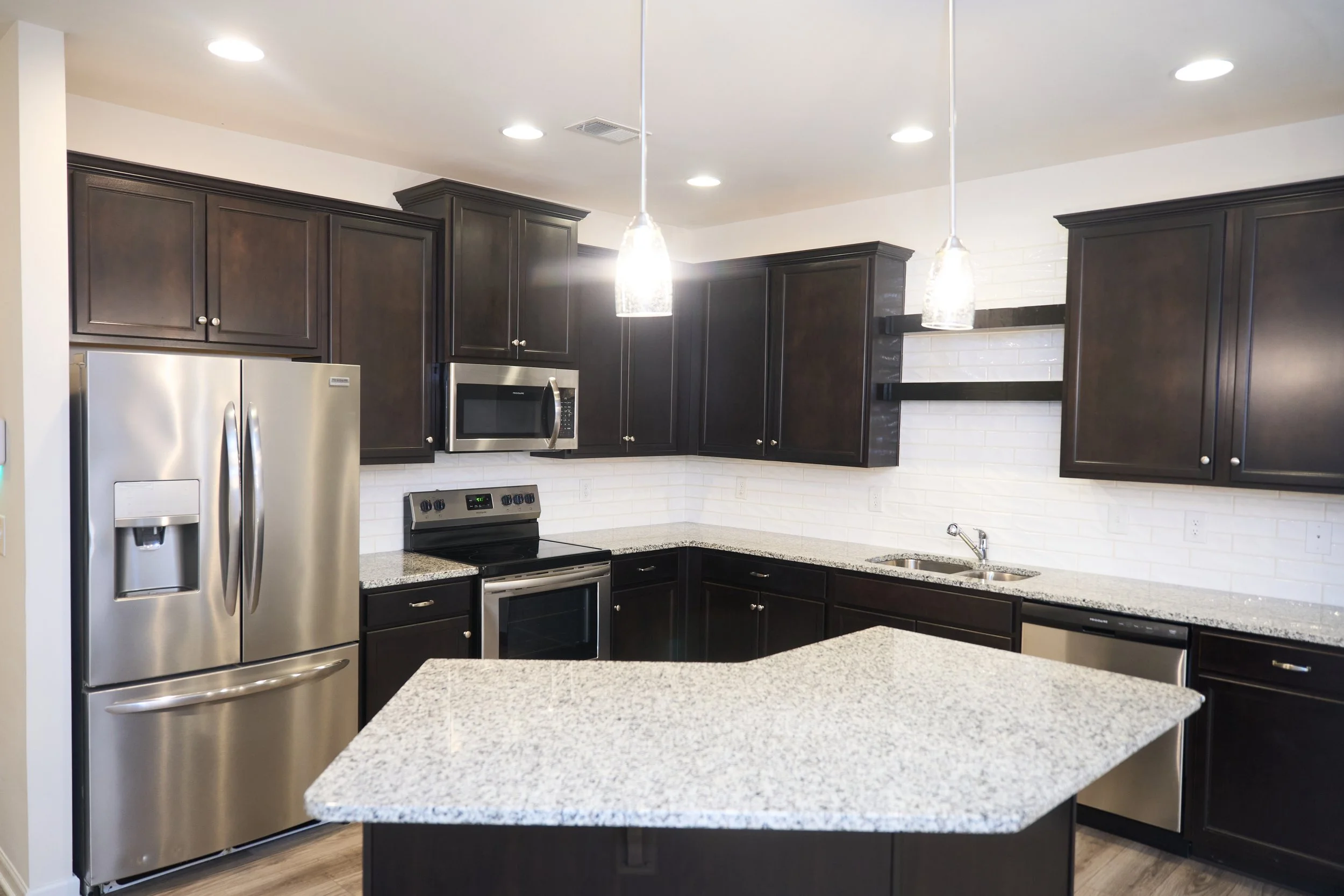 RealEstate1 (1).jpg