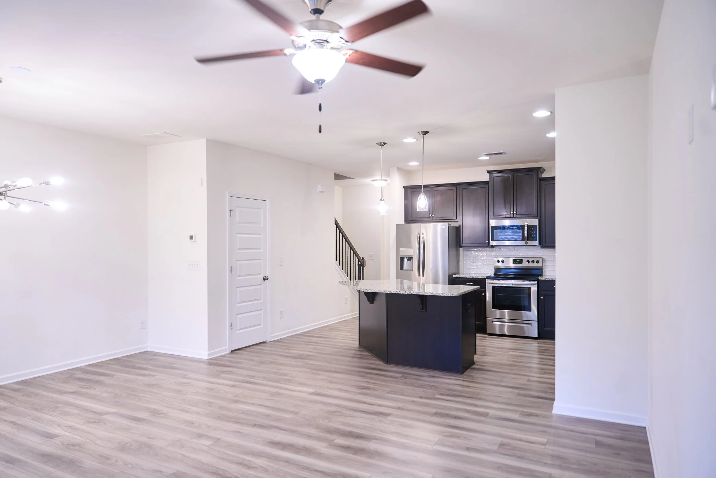RealEstate118.jpg