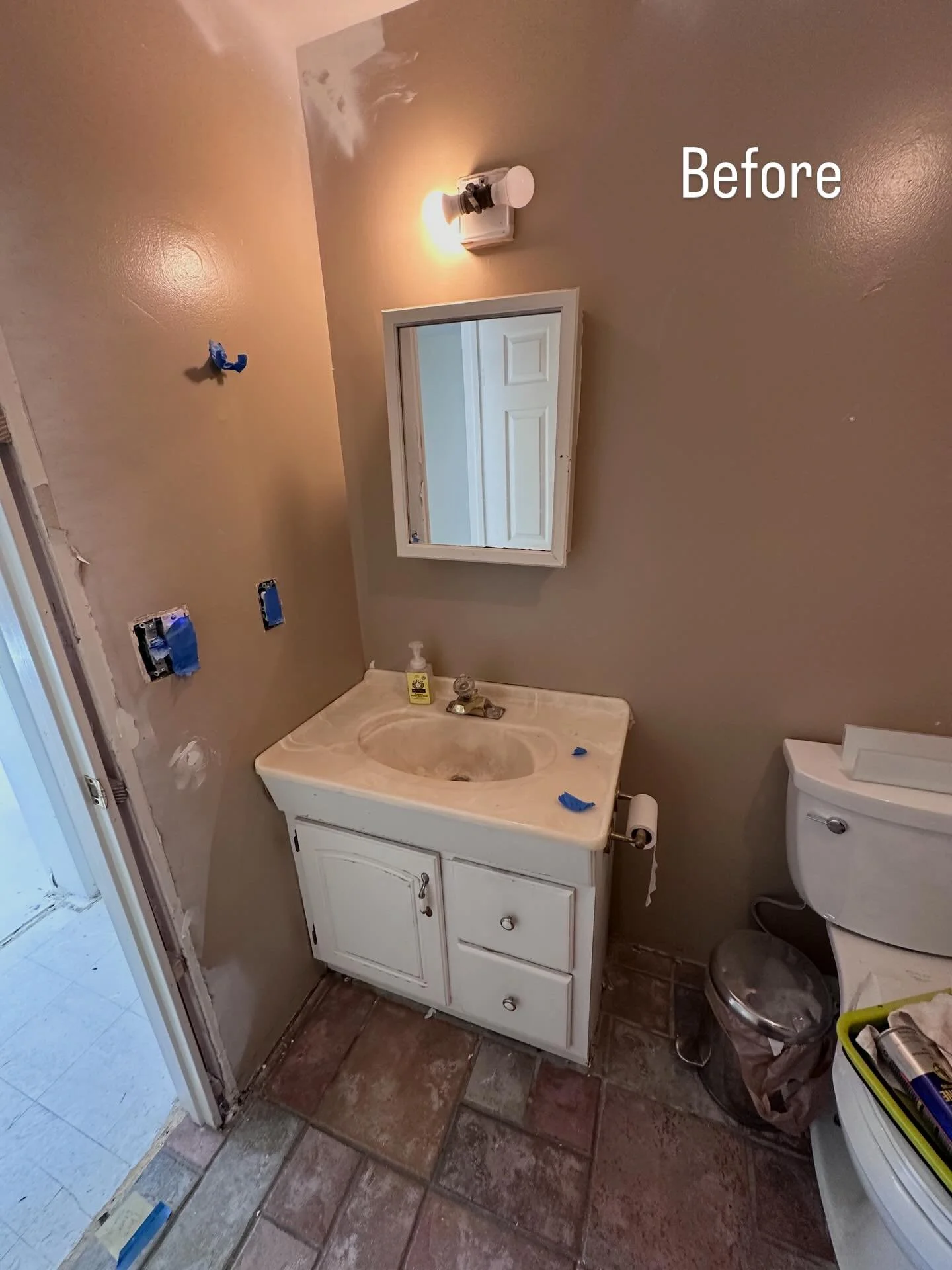 A little bathroom refresh &mdash; swapped out an old vanity and fixtures, patch and paint, and installed the new vanity, faucet, light fixture, mirror, and hardware.
The client picked everything out and their vision came together really well.

#fixit