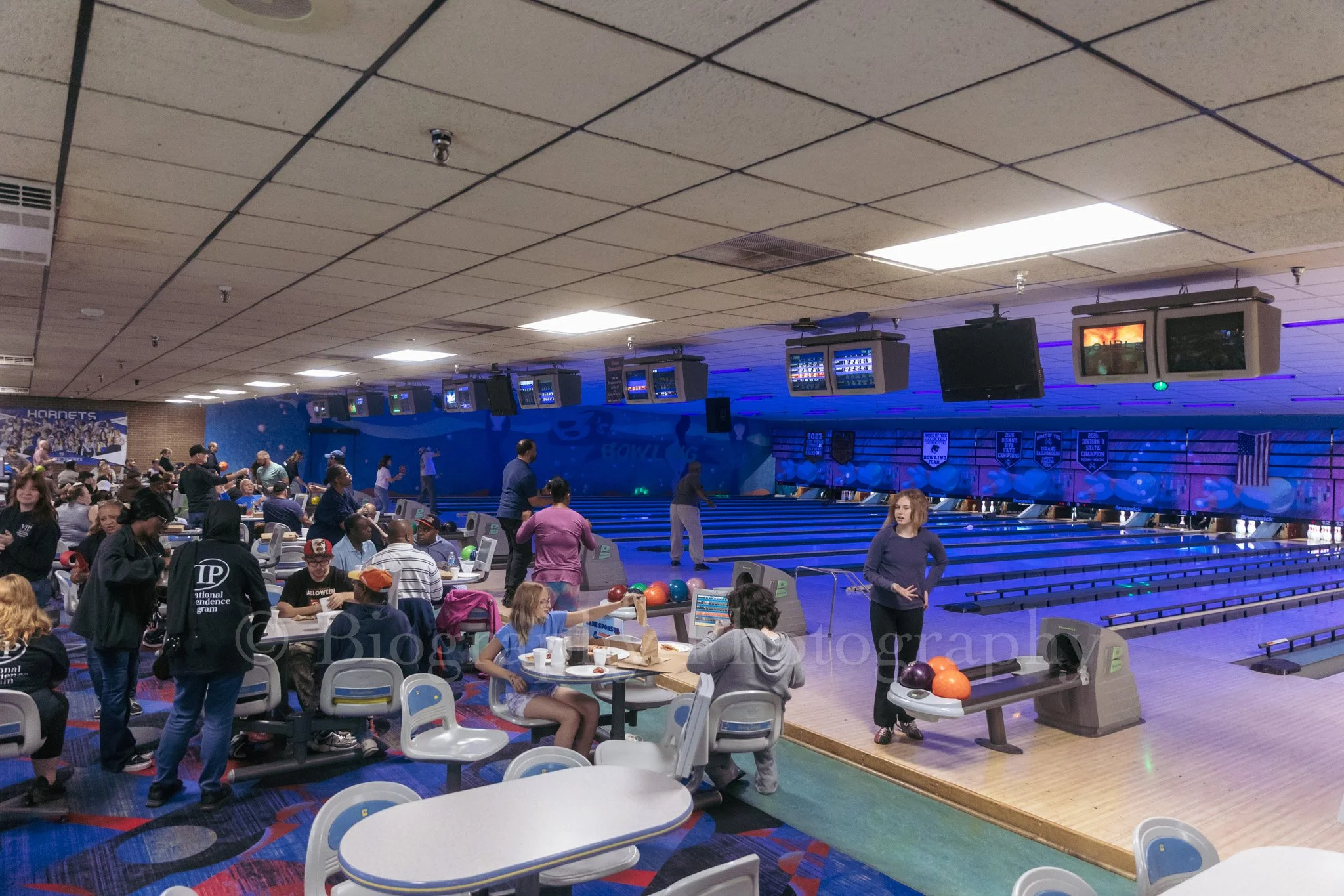 9.25.VIP.bowling.biowm-11.jpg