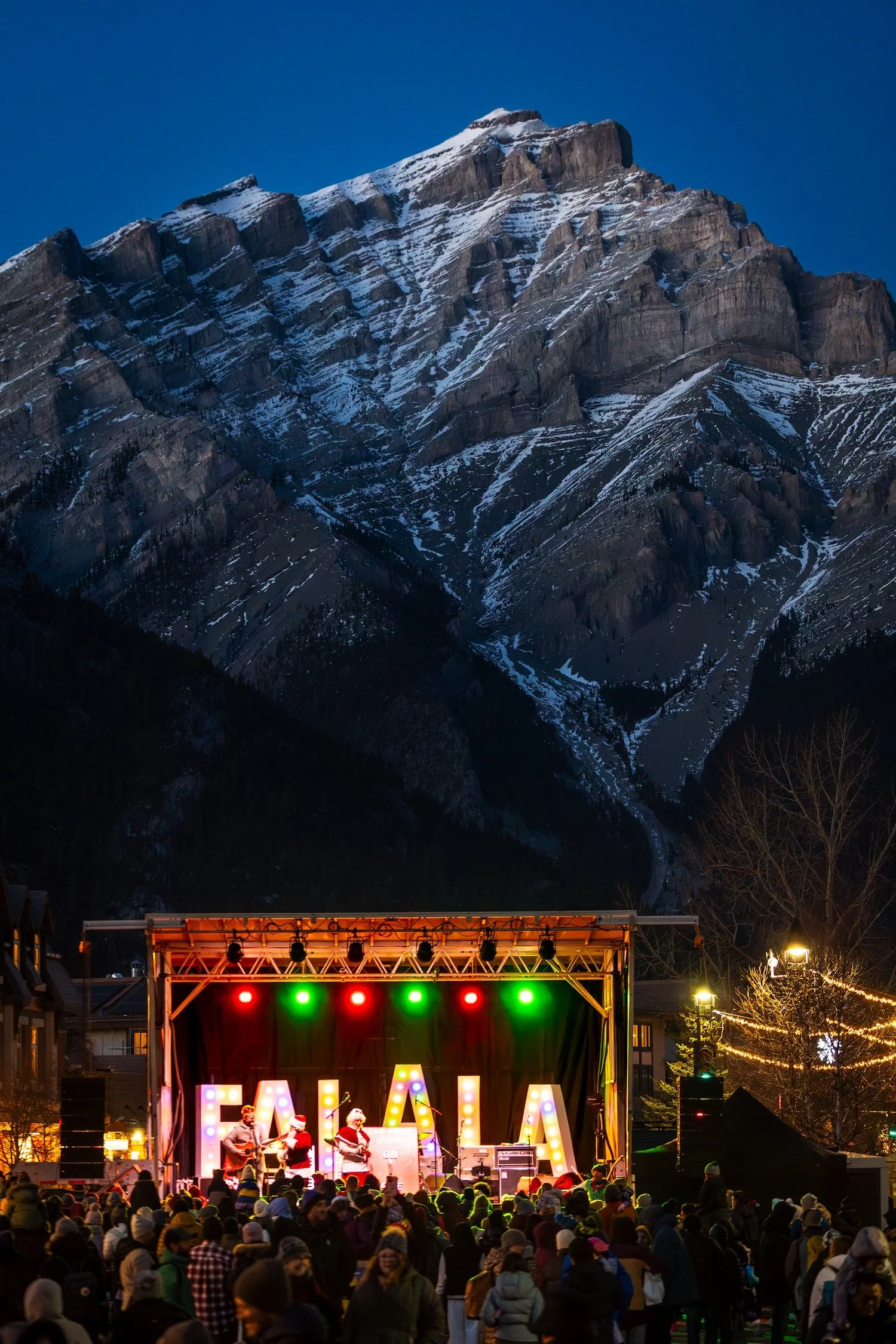 Santa Clause Celebration of Lights_Banff_night_Robert Massey Photography.jpeg