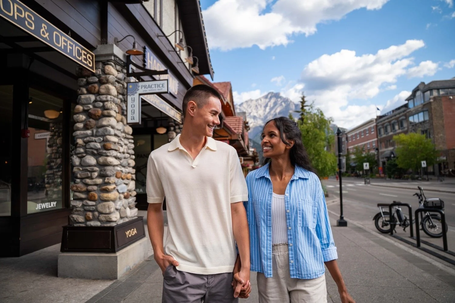 Banff Avenue Window Shopping_Robert Massey Photography.jpeg