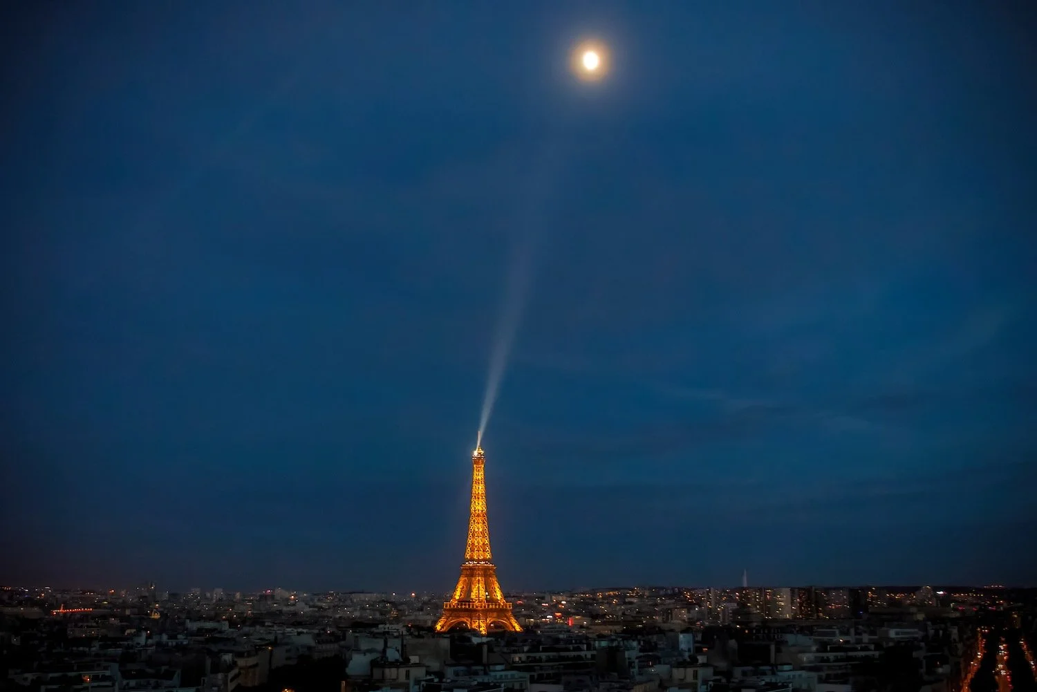 Eiffel Tower lighting the Moon_Robert Massey Photography.jpeg