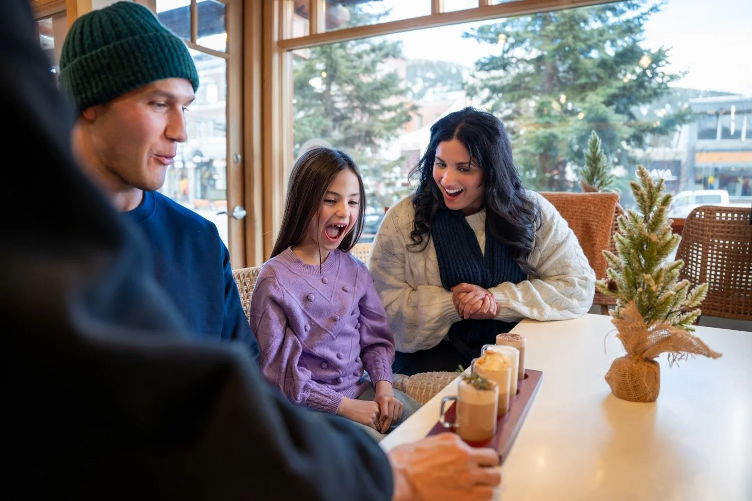 Mountain Folk Coffee Co_Family hot chocolate_Robert Massey Photography.jpeg
