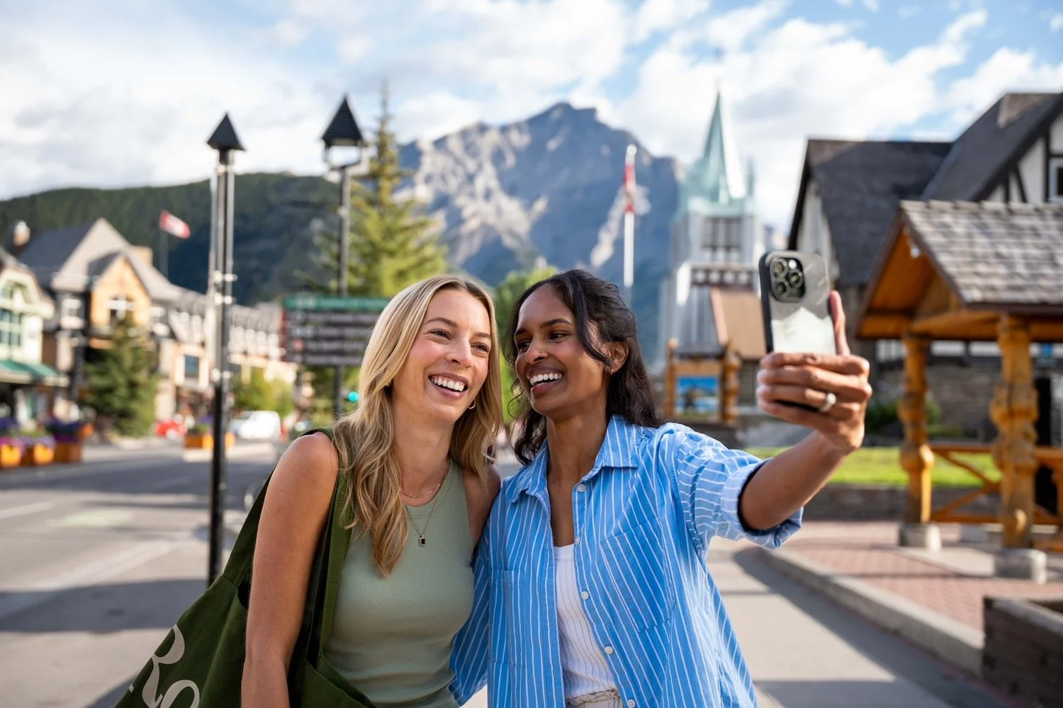 Banff Avenue Shopping_Selfie_Robert Massey Photography.jpeg