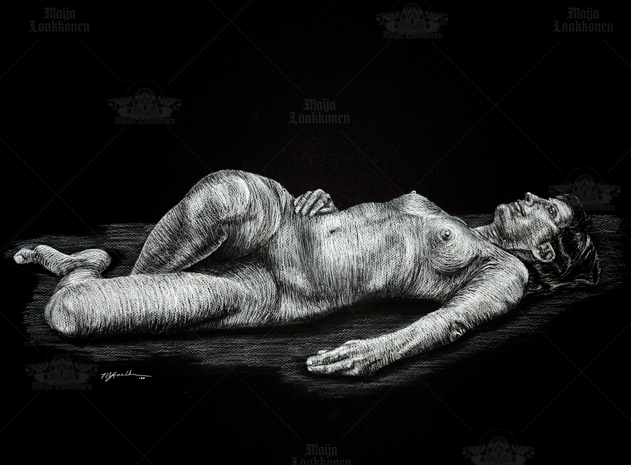 FemaleFigure_Charcoal.png