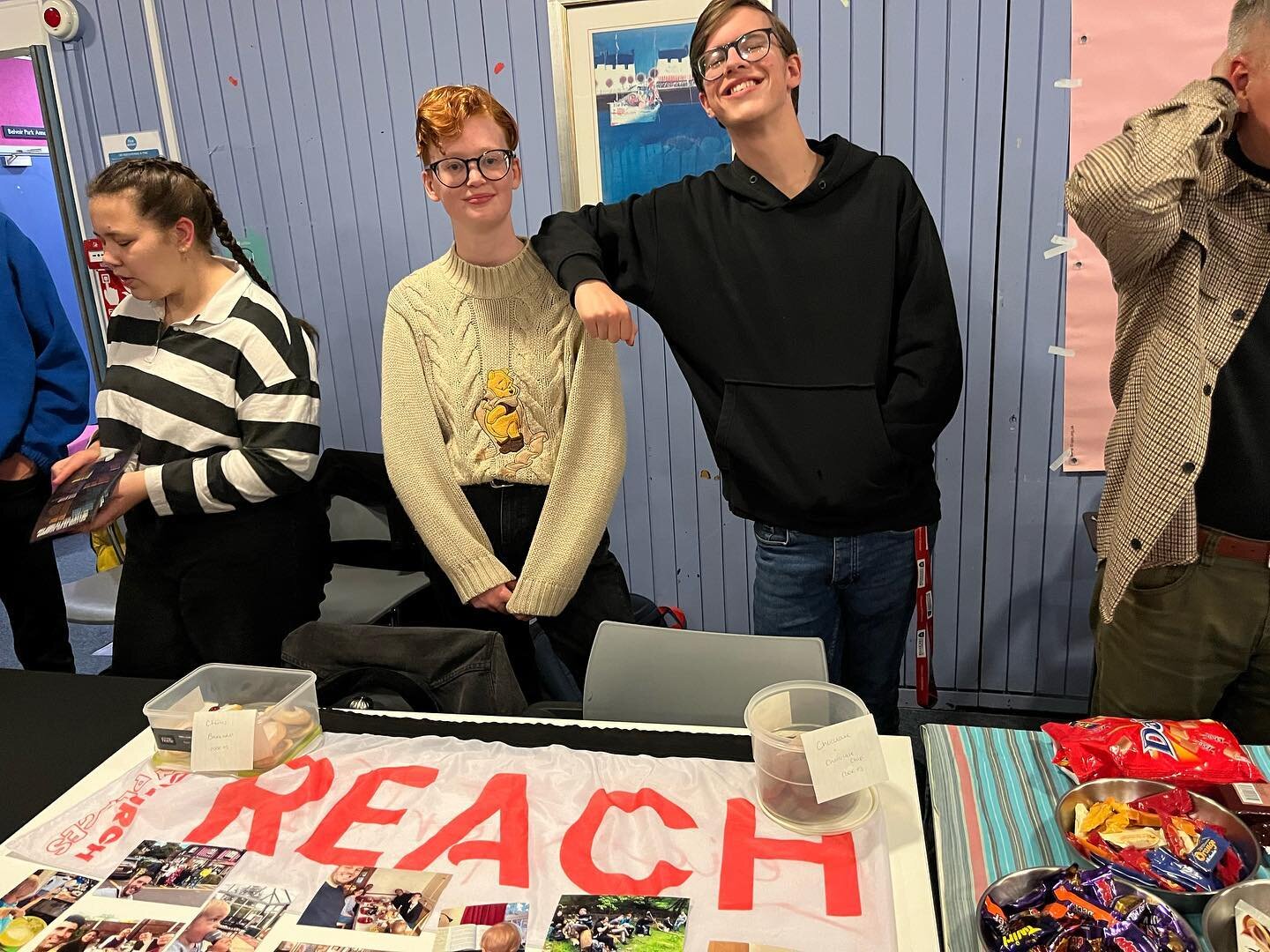 Loved this evening with @thestoryofhannah and Teddy! Welcoming students to @leicesterunicu. If you want to find out more about Reach or come over for a meal / coffee / Sunday gathering, please do get in touch 😊 #leicesterchurches #church #family @on