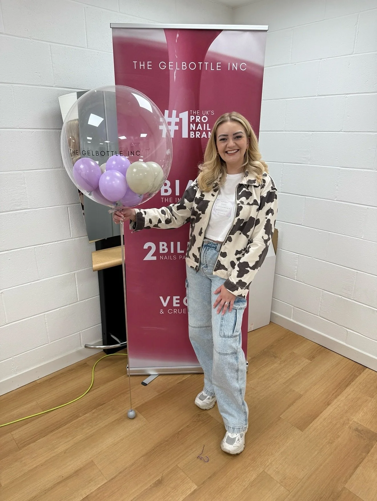 TGB TURNS 10 🥳🎂🎈
Today’s anniversary event @capitalhairuk in Edinburgh…
#tgb #thegelbottle #tgbacademy #tgbbiab #biab