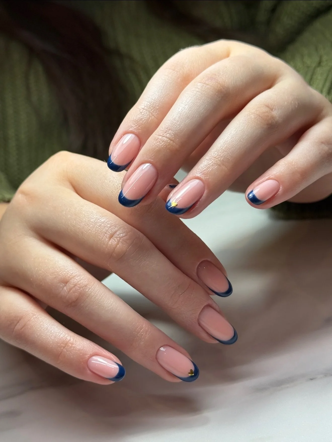 BLUE-TIFUL FRENCHIES 😮&zwj;💨

Feeling blue? I hear that getting your nails done helps&hellip;

I have some limited availability towards the end of the month so if you&rsquo;re looking to book an appointment, visit the link in my bio or visit www.ol