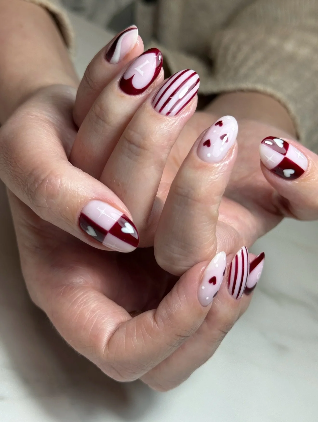 ANNIVERSARY NAILS

Let me know in the comments if you can spot the lil P &amp; 7&hellip;

Cheers to 7 years to my lovely clients Ashley &amp; Paula 🥂

Also, I can&rsquo;t believe this is your 3rd set of anniversary nails&hellip;

I did love last yea