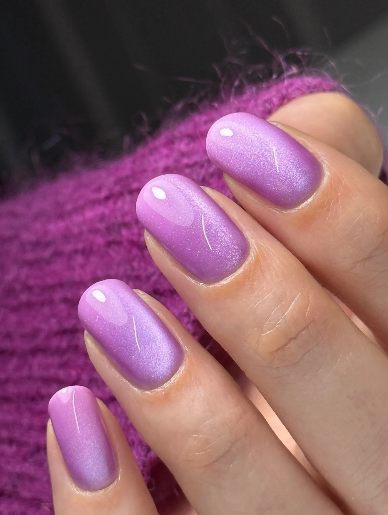 O H  S O  J U I C Y 🍇 

When the nails + jumper are a whole vibe *drool*

Products:
Dolly BIAB
Milkshake - x1 layer
Juicy (magnetic) - x1 layer
All @the_gelbottle_inc #tgbinsider #thegelbottle

nails | manicure | biab | gel | nail art | nail inspo |