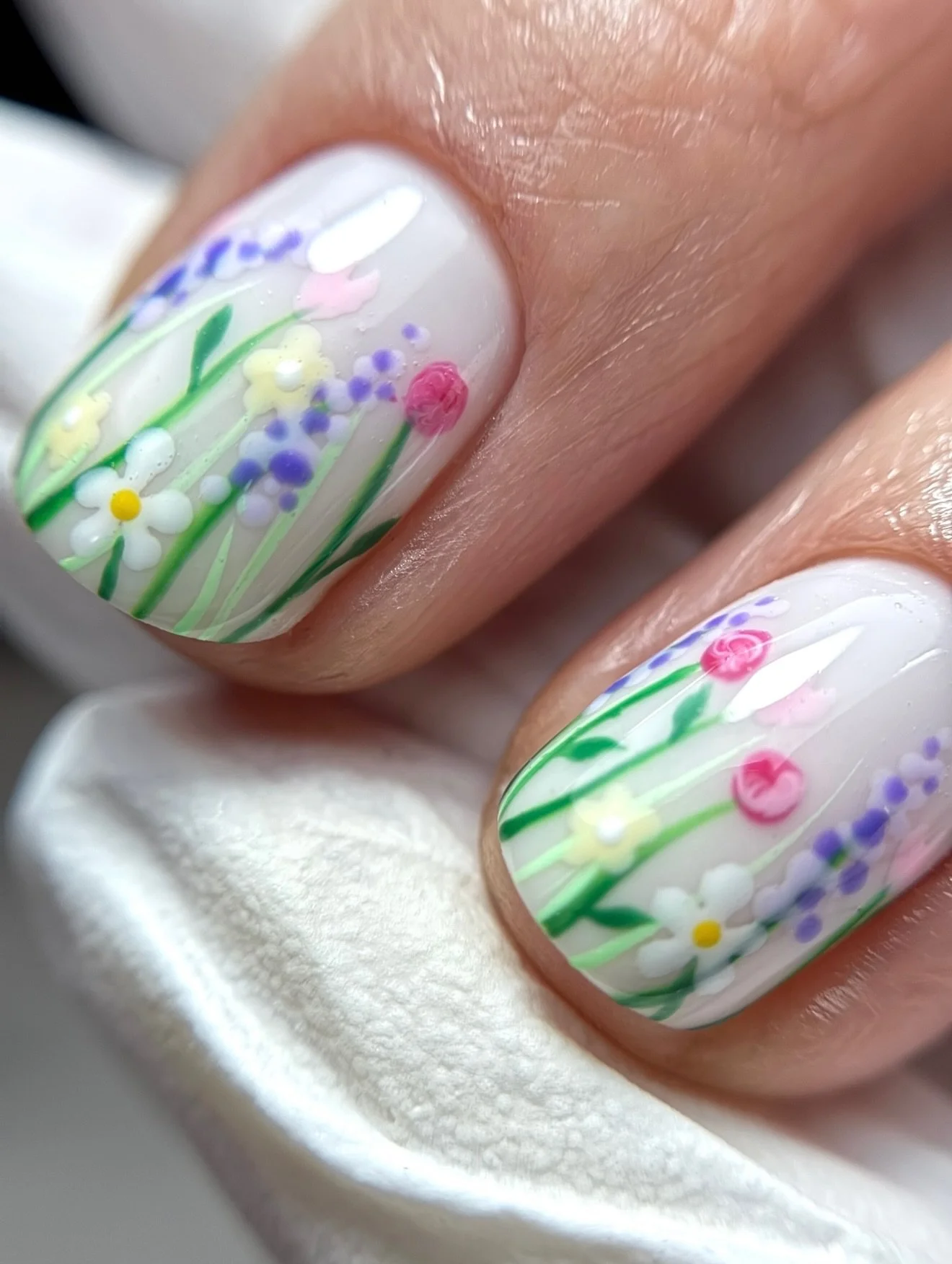 SPRING MEADOW 🌸🪻🌼🌷

Just in time for the next Bridgerton drop, will you be watching?

#bridgerton #bridgertonnetflix #springnails #olmonailstudio

Bridgerton | nails | manicure | nail art | nail artist | nail tech | spring nails | flowers | flora