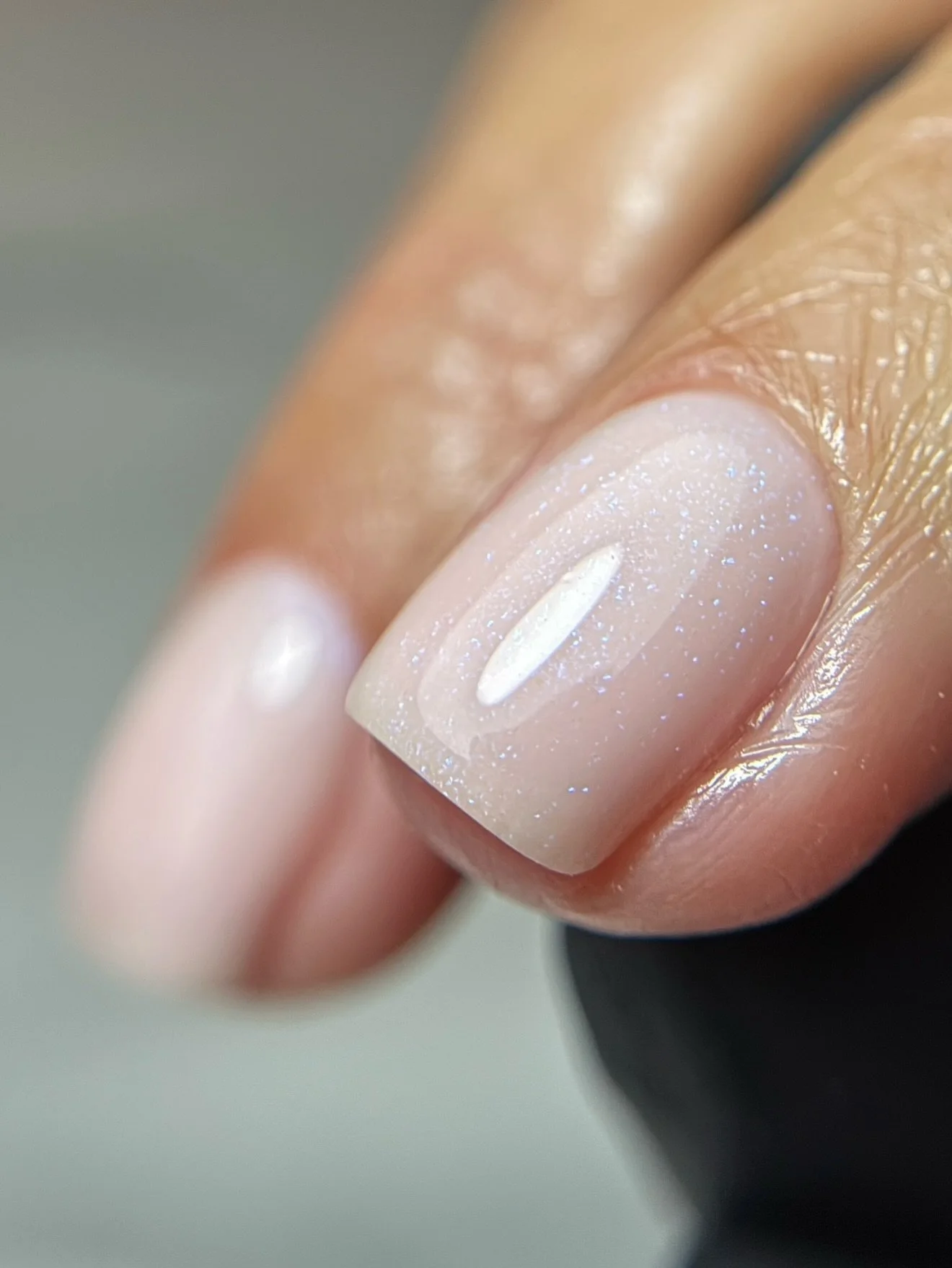 Lovely Luna doing her thangggg

The blue sparkle is perfect on its own or under nail art&hellip;

Products:
Luna BIAB @the_gelbottle_inc 

#biabmanicure #biabnails #biab #nails #nailinspo

spring nails | glitter nails | nailspo | nails | nail tech | 