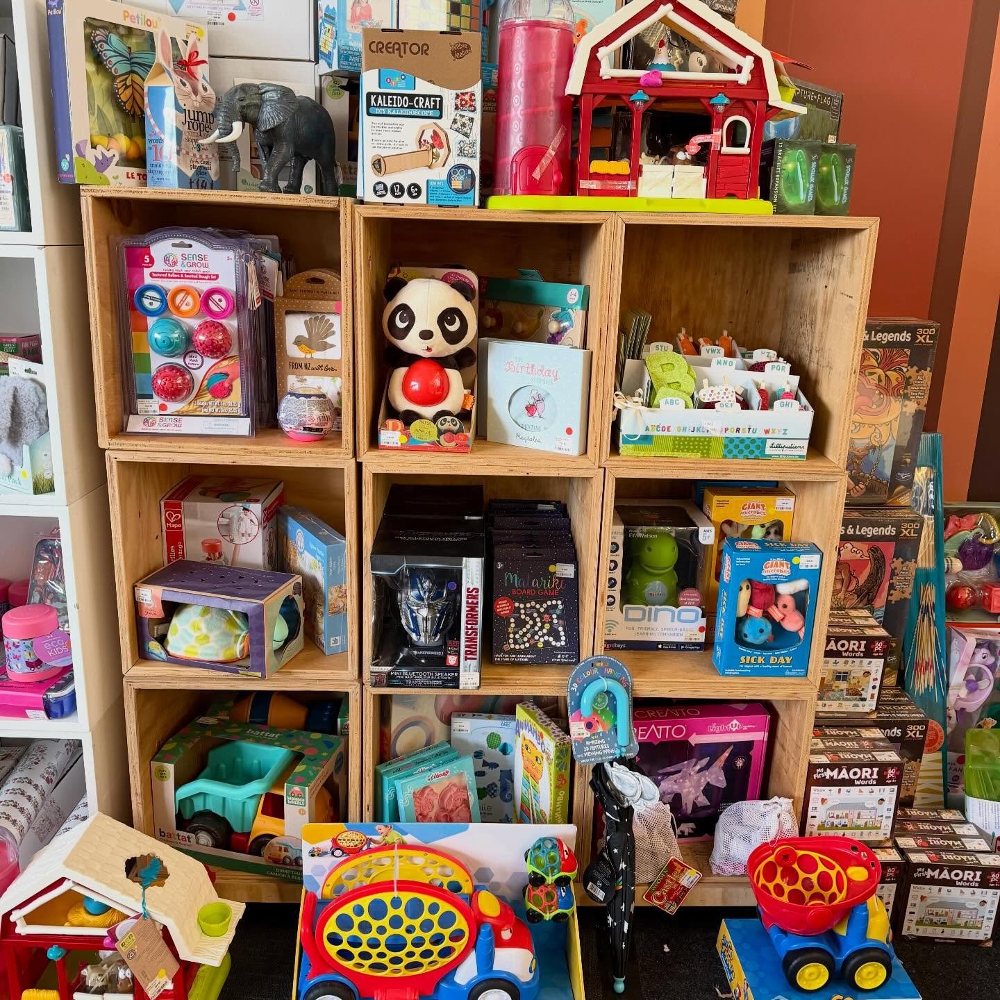 Everything is now 40% off and above!
50% off all kids&rsquo; items
60% off all Christmas stock
 
It&rsquo;s the ultimate spot to grab your Christmas goodies, right here at Tūhura Otago Museum&rsquo;s Pop-Up Shop on the top floor of the Meridian Mall.