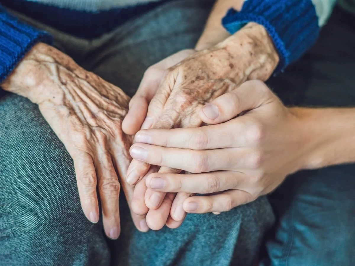 a person receiving chiropractic care for their arthritis