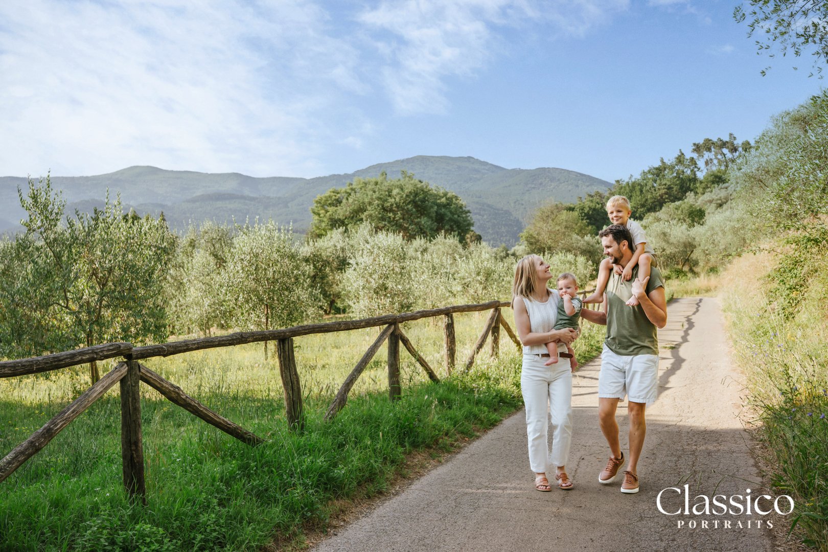 Best Time for Family Vacation Photos in Italy or France: Expert Vacation Photographer Advice