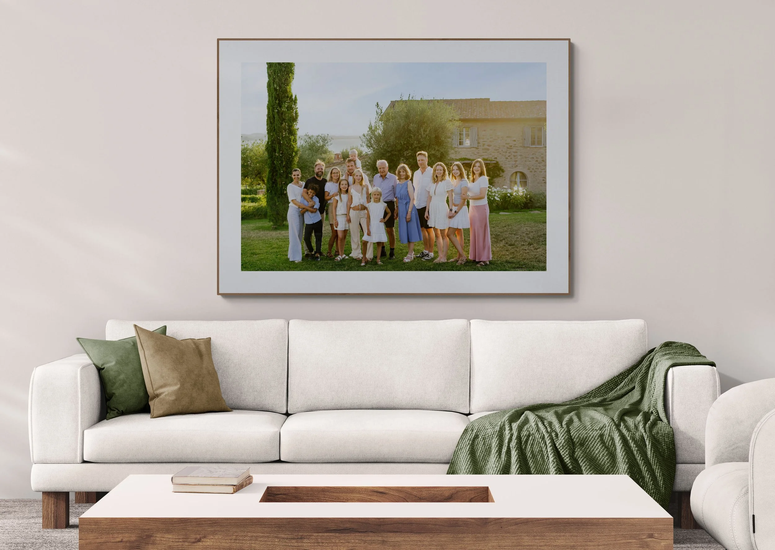 A Relaxed Extended Family Photoshoot at a Private Villa in Umbria