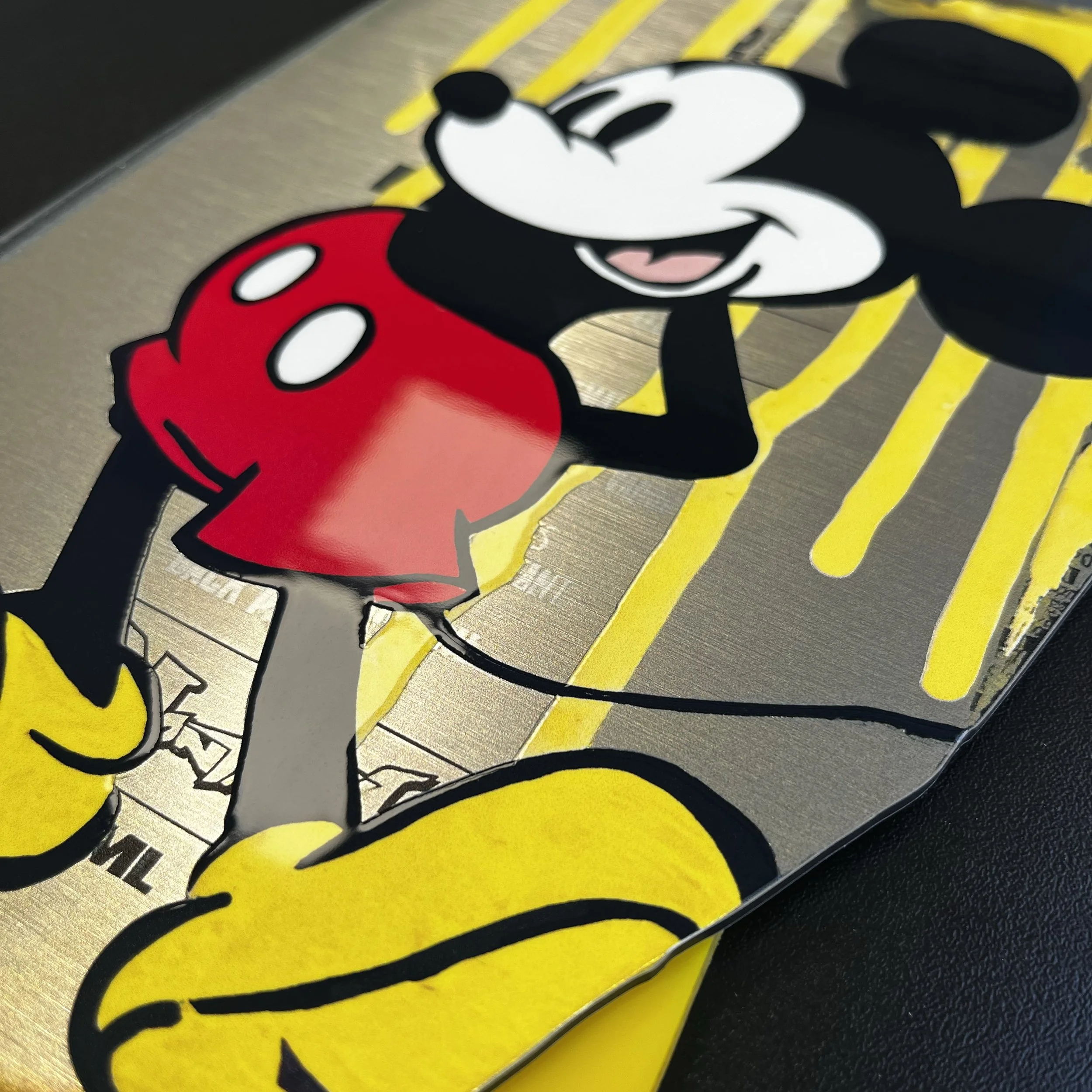 Mickey-Detail-03.jpg