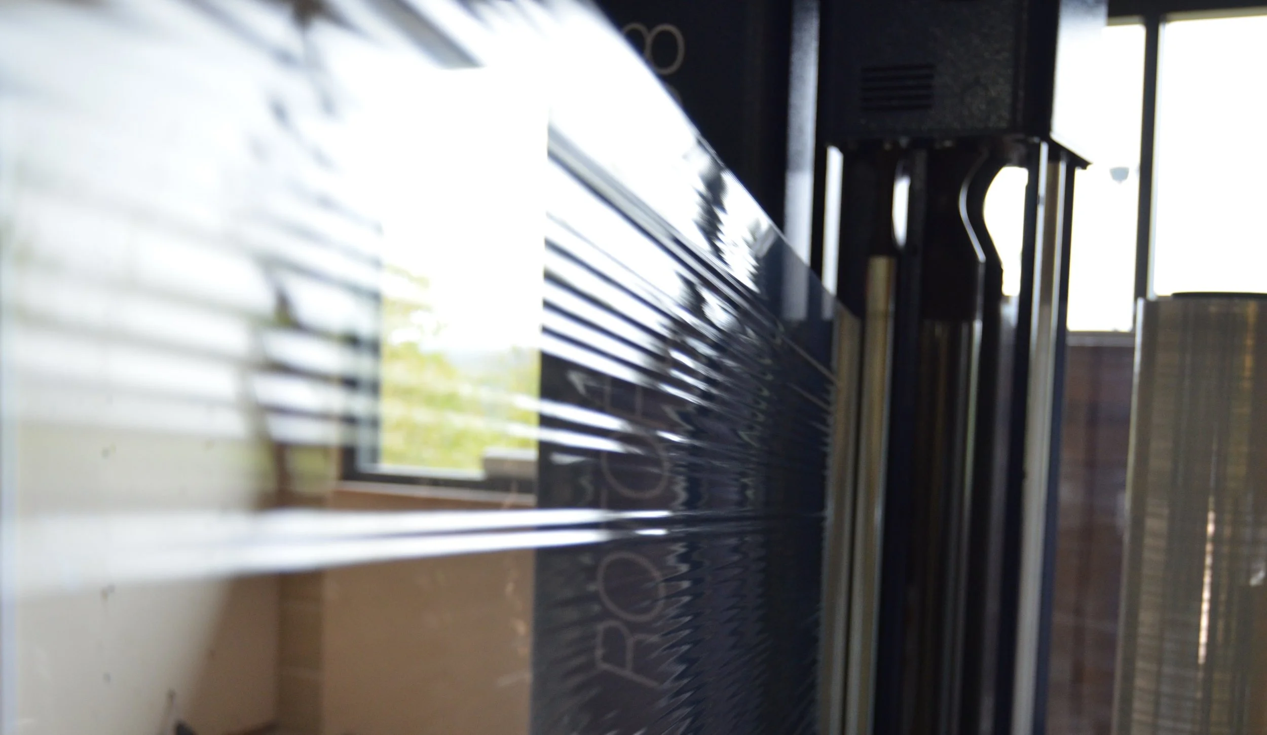 Pallet Wrapper Not Stretching Film Properly? Causes &amp; Servicing Fix