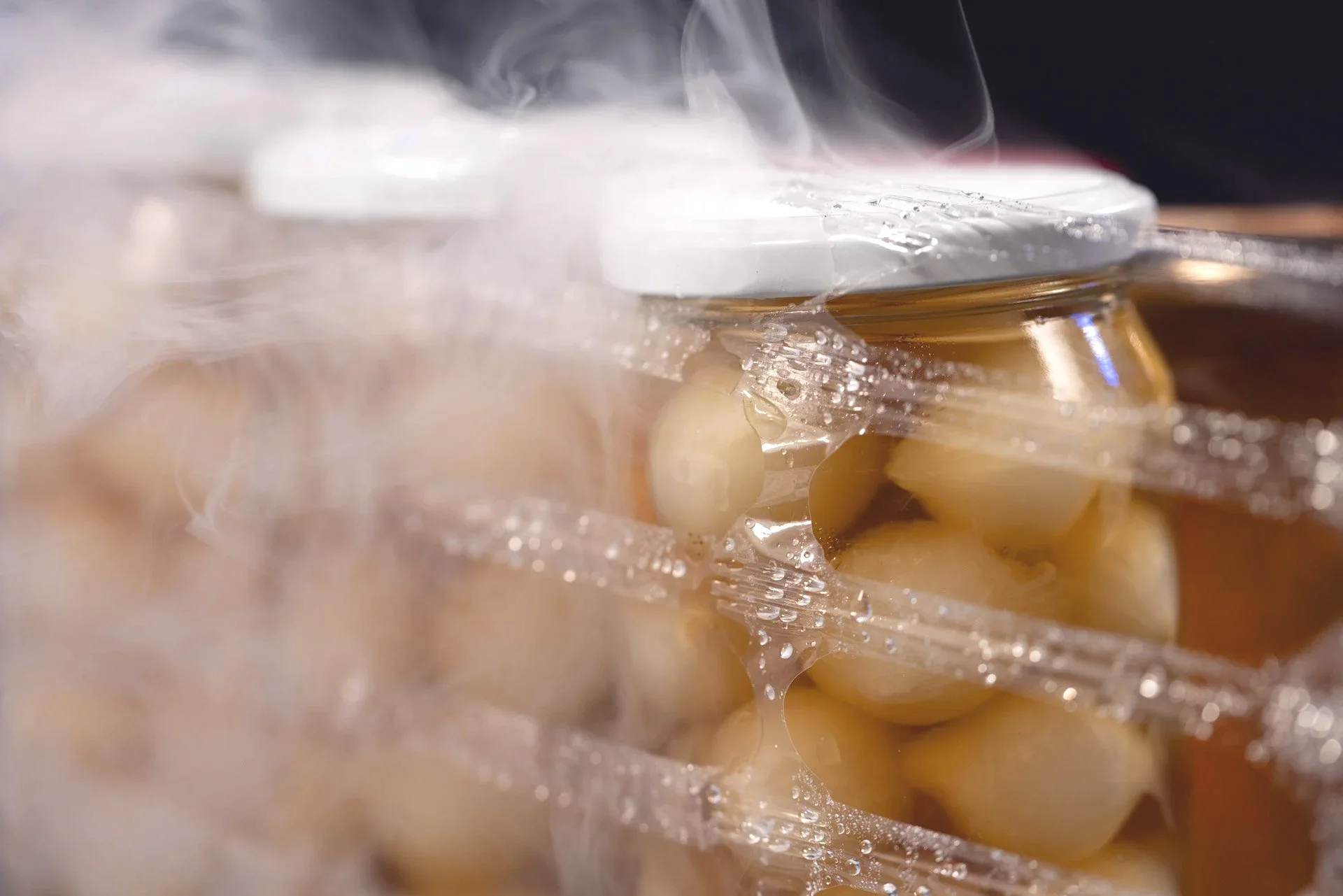 Hot food pallet wrapped in ExcelAir ventilated pallet wrap cooling efficiently to reduce energy usage