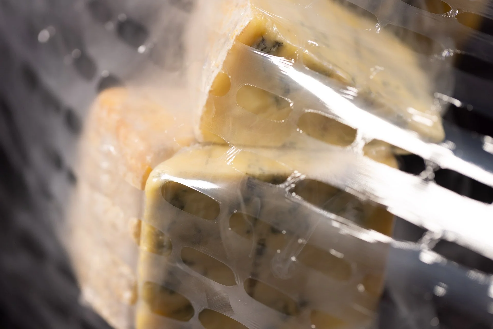 Blue cheese producer using ExcelAir ventilated pallet wrap to maintain chilled storage and prevent mould