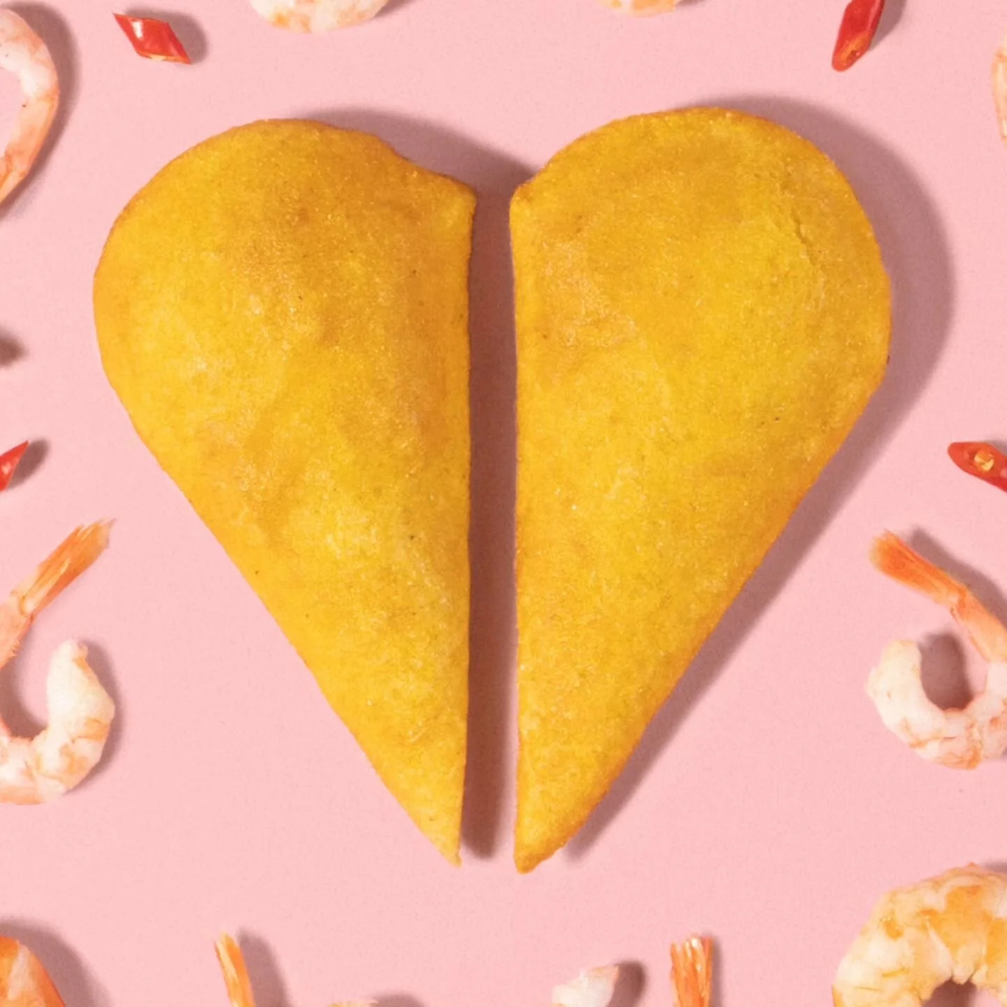 The prawn filling gives this Stell something we can't find a word to describe. The only way you can find out is to try it! The description words for those who tested it are &quot;delicious and mouthwatering!&quot;. 🥘😋

#feedpuro #stell