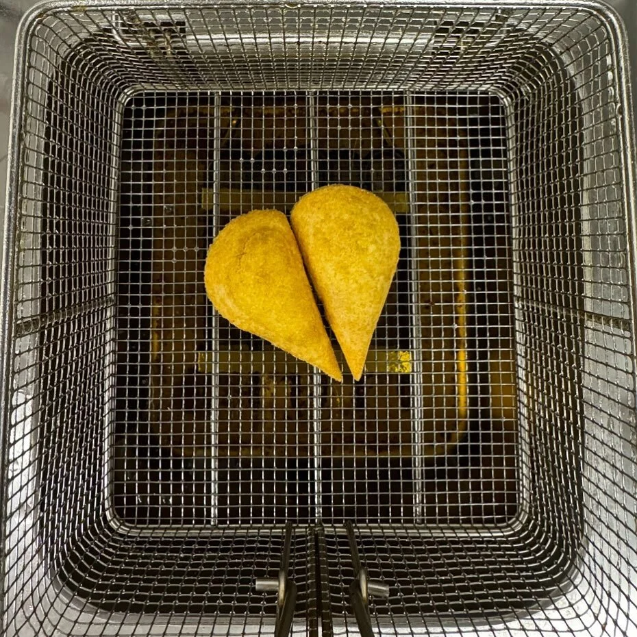 We 💛 Stell 

We sell, Stell several ways: frozen, cooked and frozen, ready to cook. Both super easy ways to cook and enjoy from home 🧑&zwj;🍳✨ 

#stell #feedpuro #lightsnack #eastlondon #eastlondonfood #foodlovers #londoncity