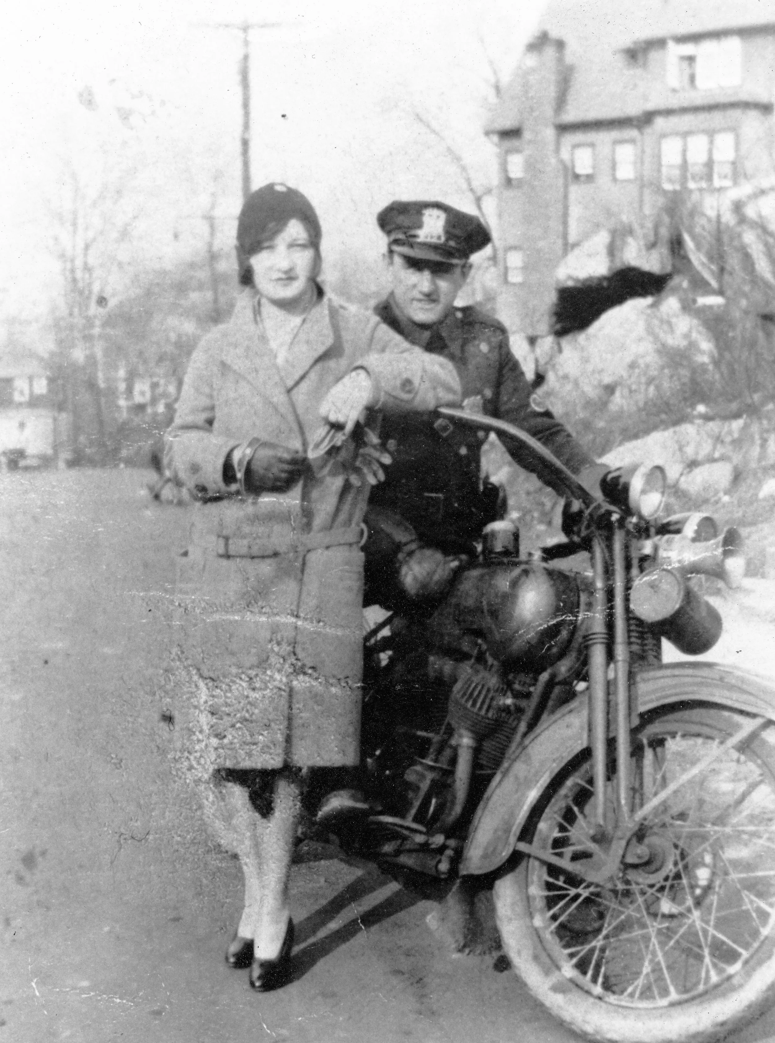 Pic-803 (Man and Woman+Motorcycle)