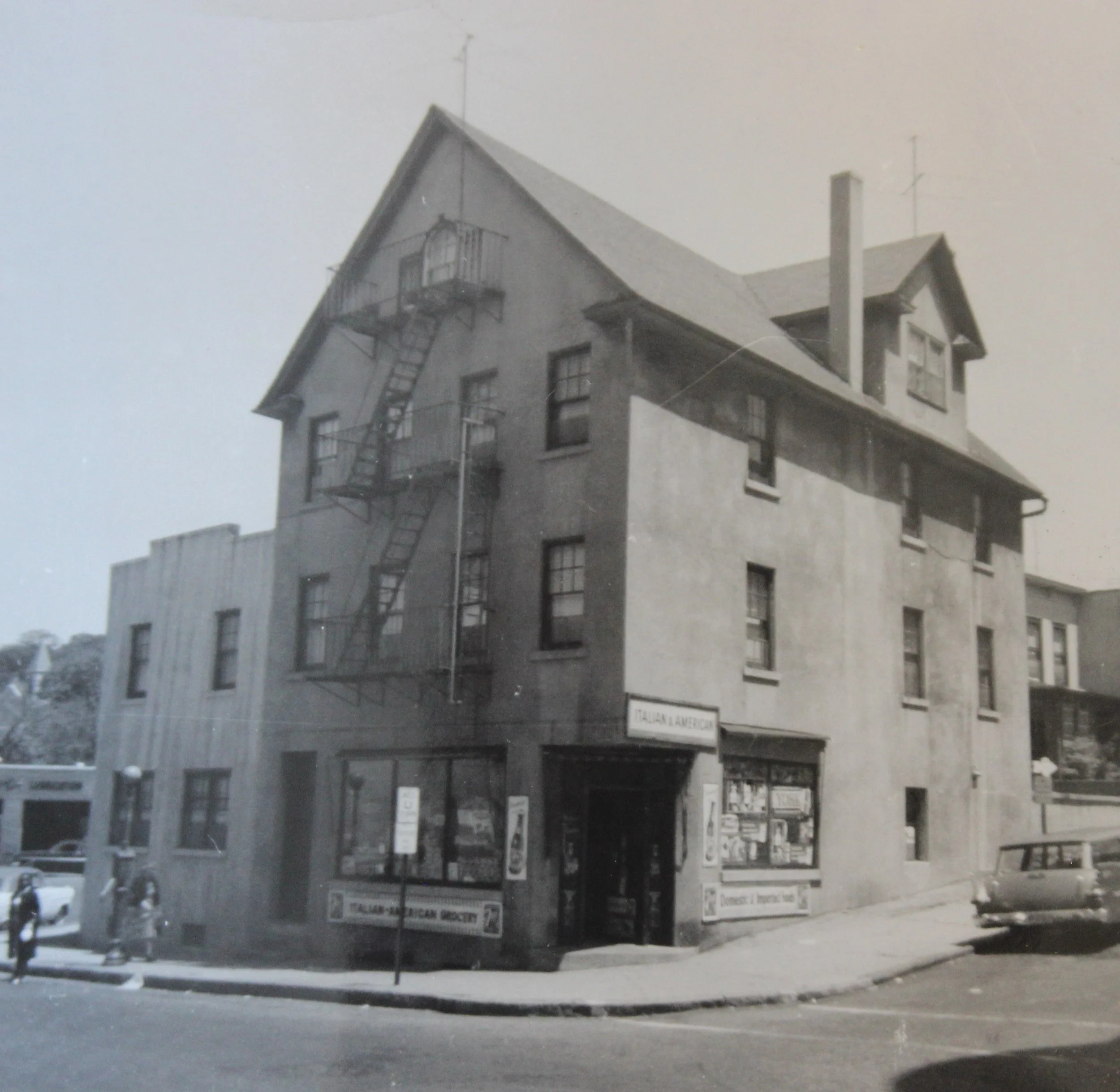 Pic-271 (Caciola Deli ~1960)