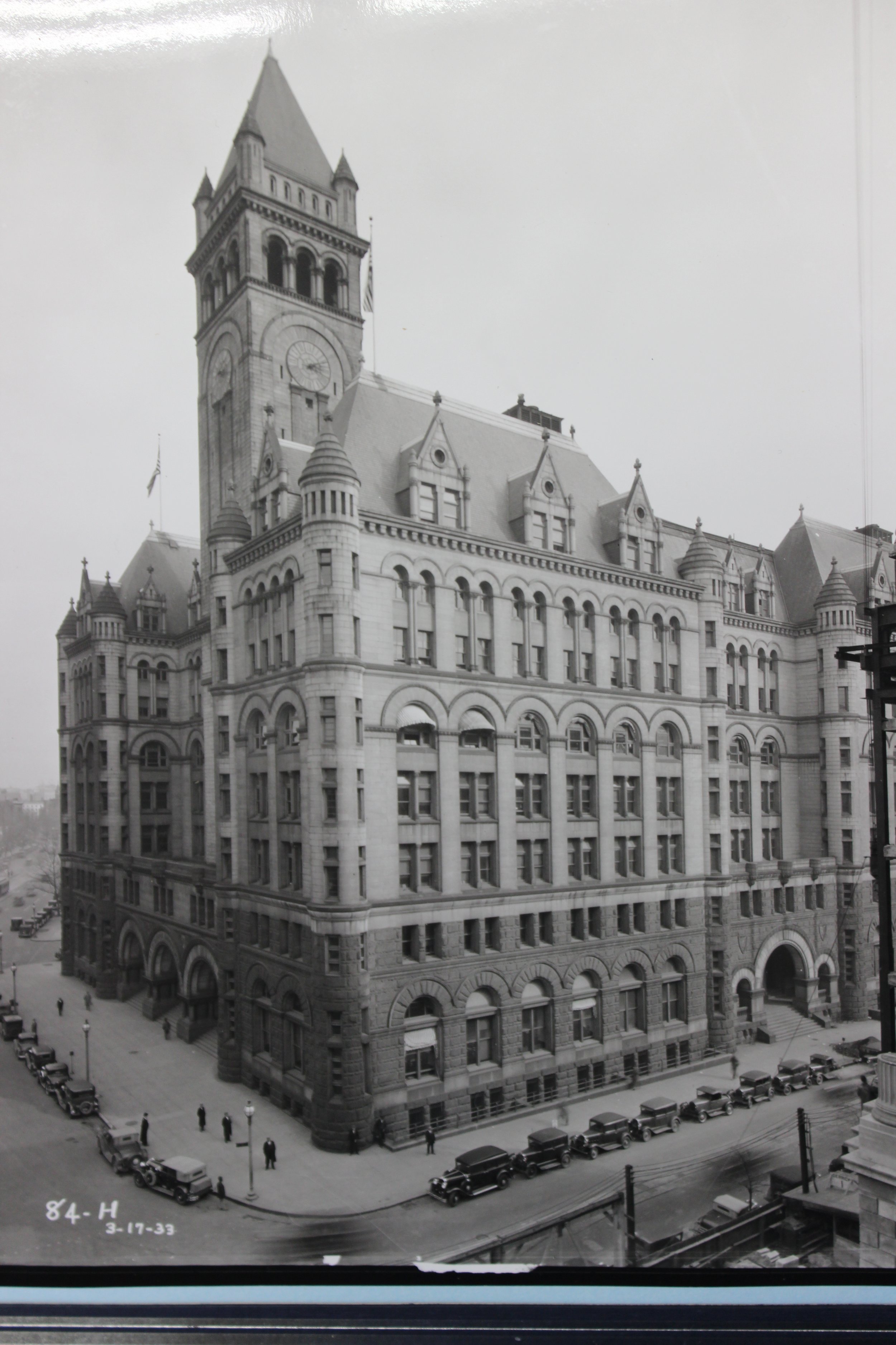 Pic-131 (Mutual Life Insurance Building, NYC. Tuckahoe Marble was Used ~1933)
