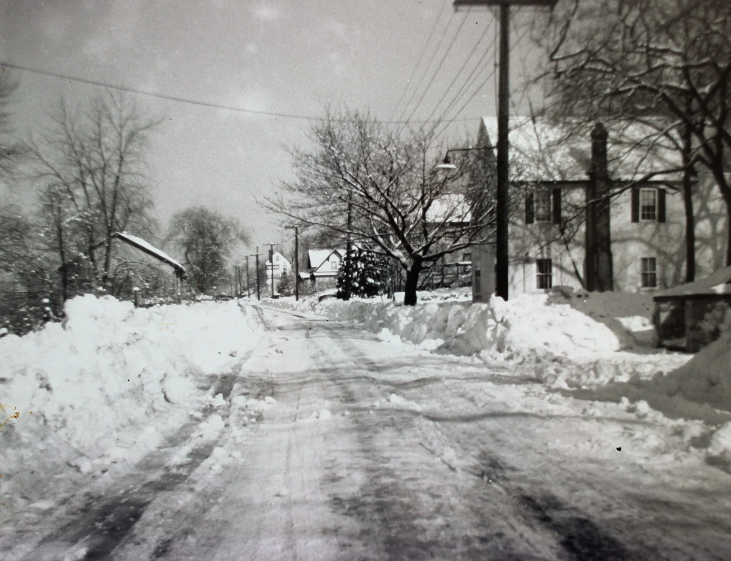 Pic-248 (Corner of Lincoln Ave and Columbus Ave, looking East)