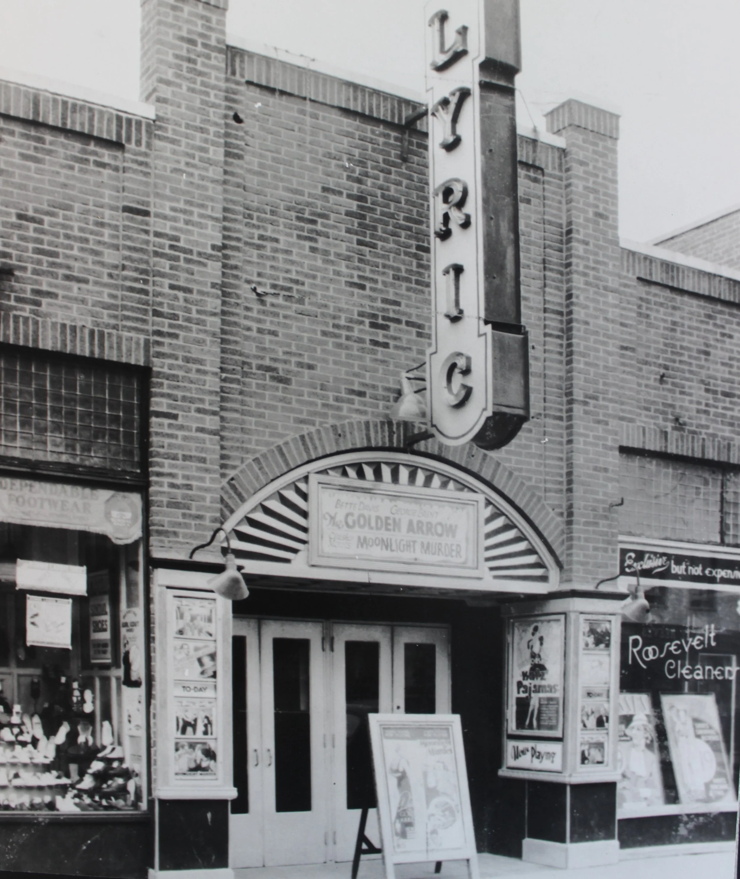 Pic-135 (Lyric Theater, Main Street near Depot Square)