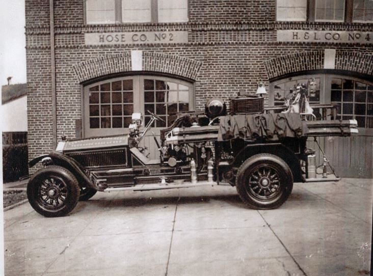 Pic-71 (Fire Department Truck ~1950.JPG