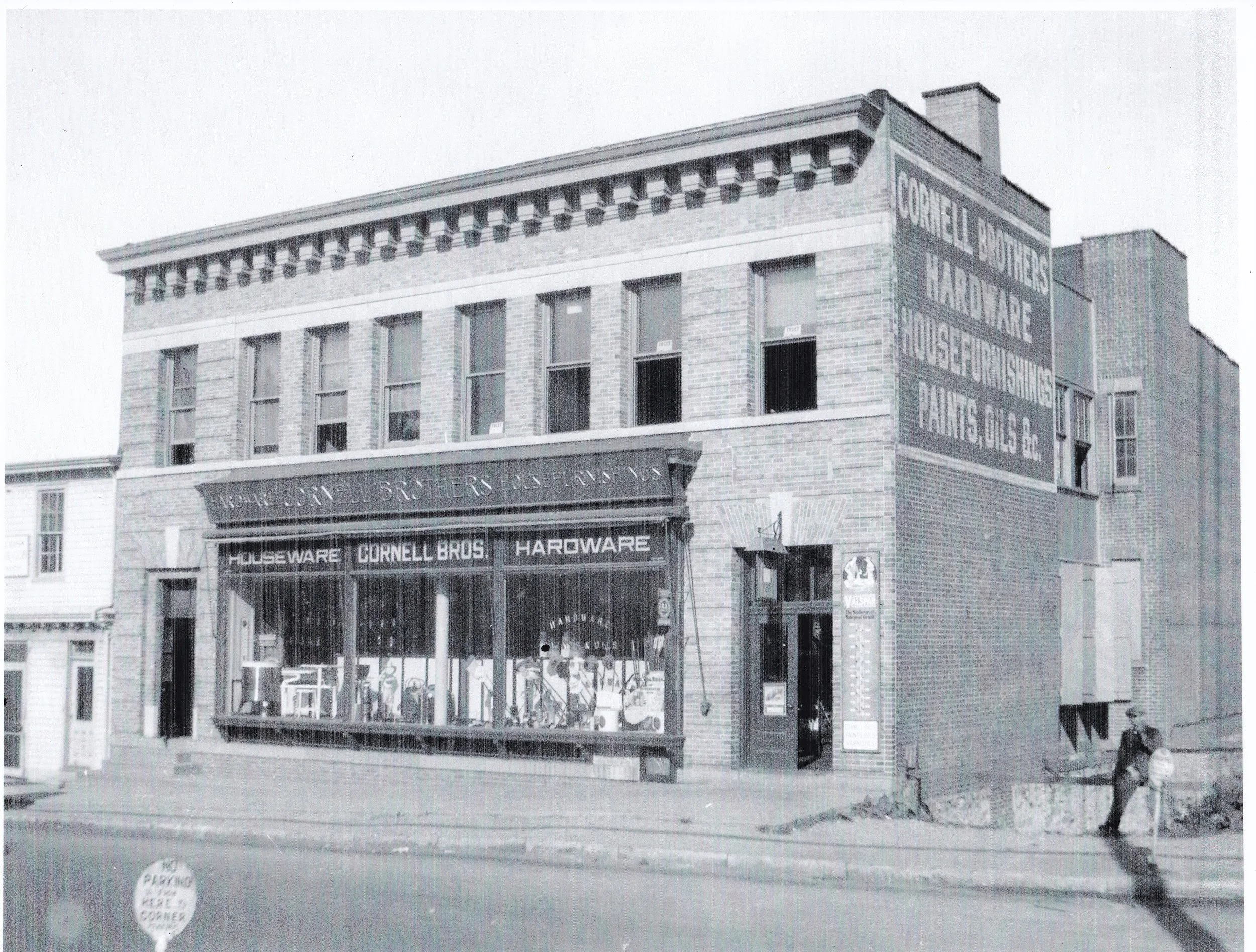 Pic-418 (Carnel Hardware)