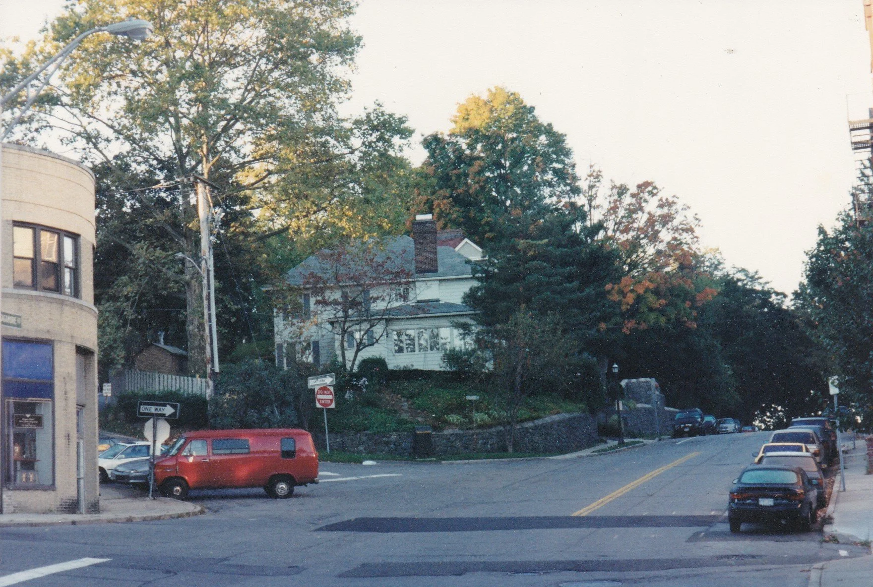 Pic-546 (Street with Cars)