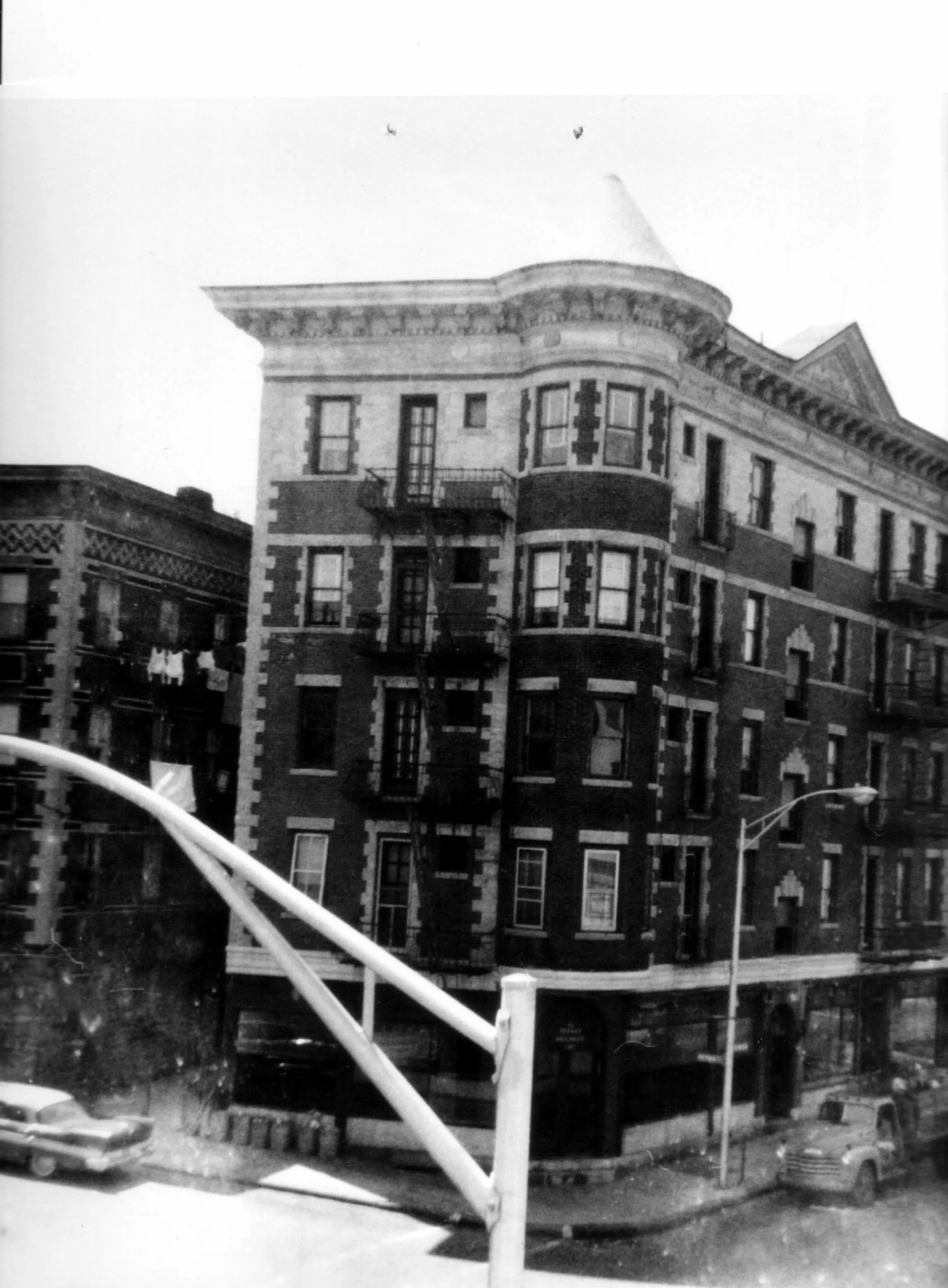 Pic-963 (Masterbruno Building)