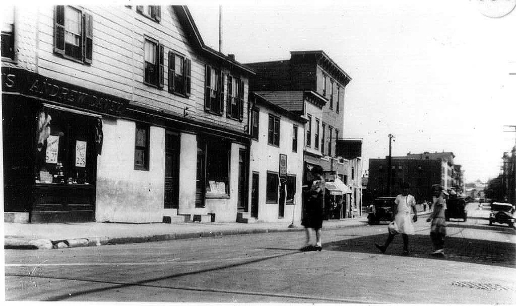 Pic-638 (Children on the Street)