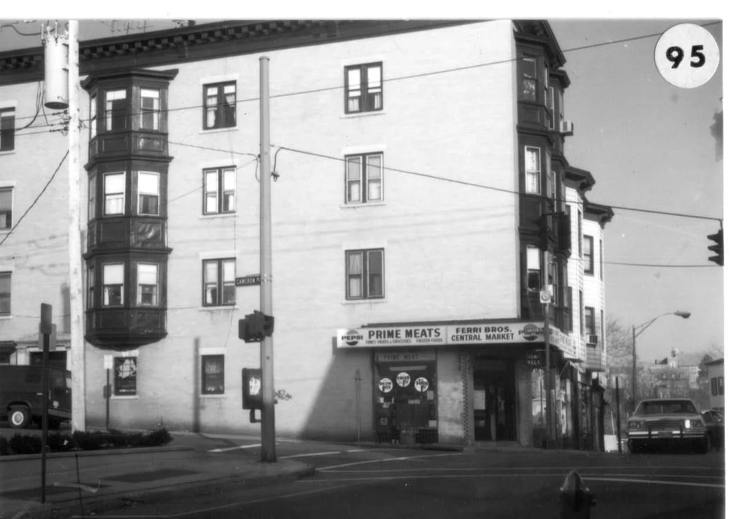 Pic-636 (Corner Store)