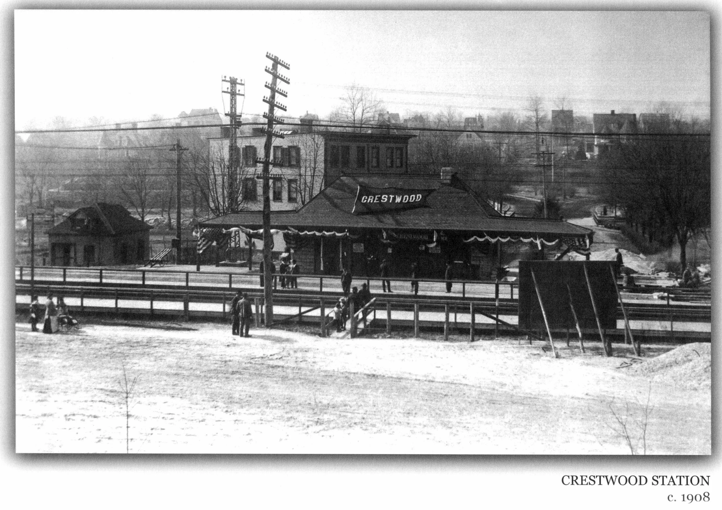 Pic-1124b (Crestwood Train Station).jpg