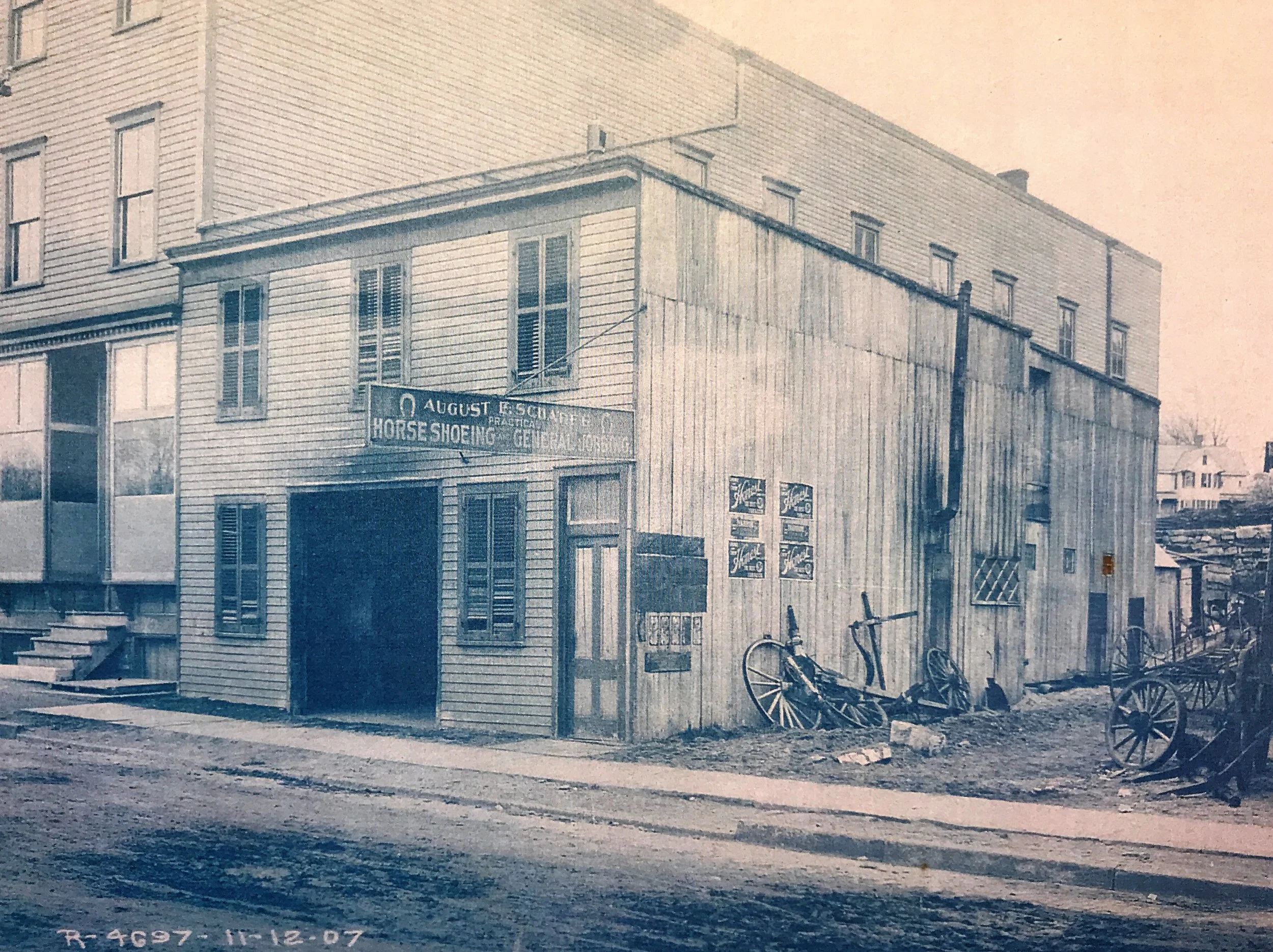 Pic-113 (August Scharfe Horshoeing, Columbus Ave & Underhill Street ~1907)