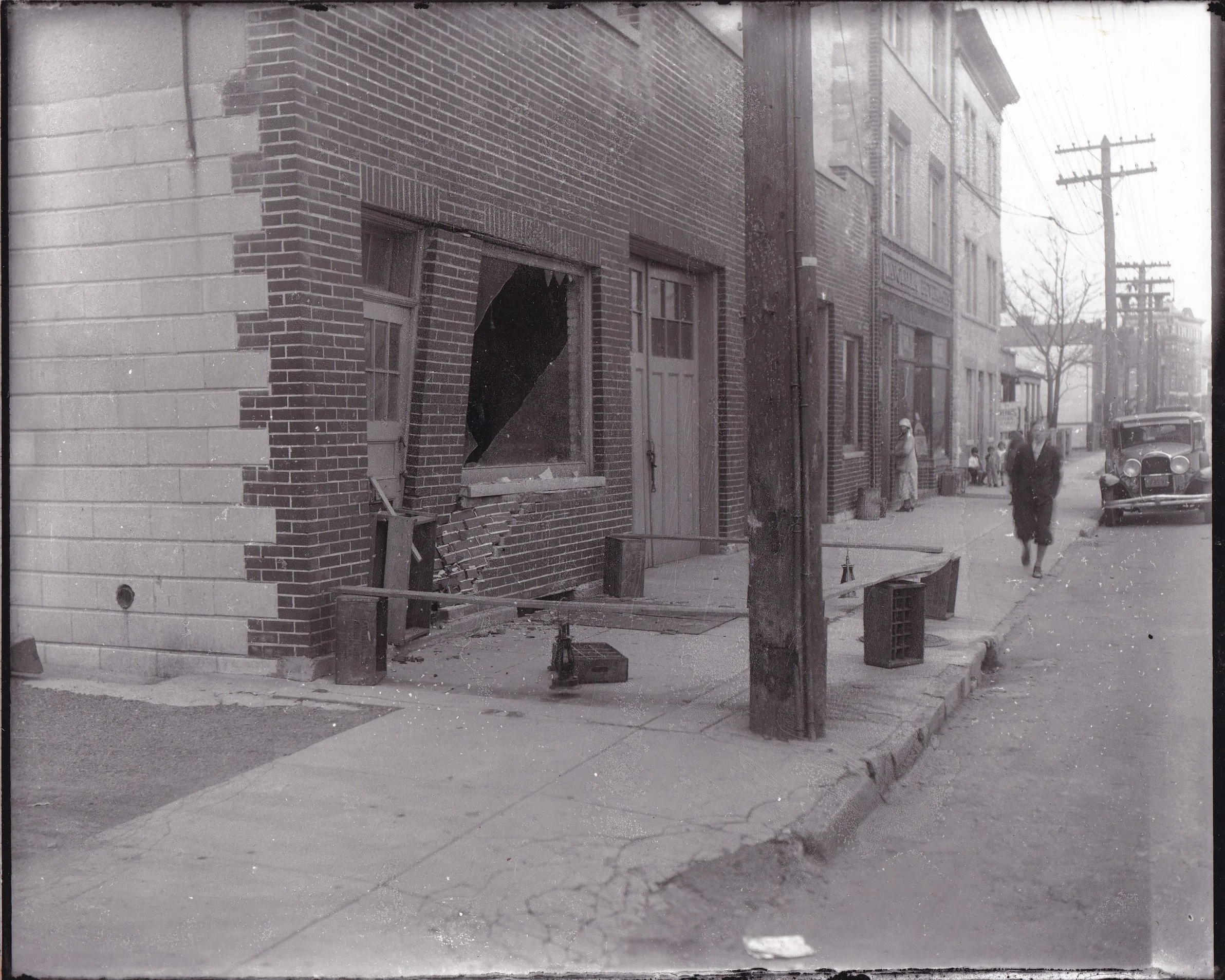 Pic-720 (Telephone Pole)