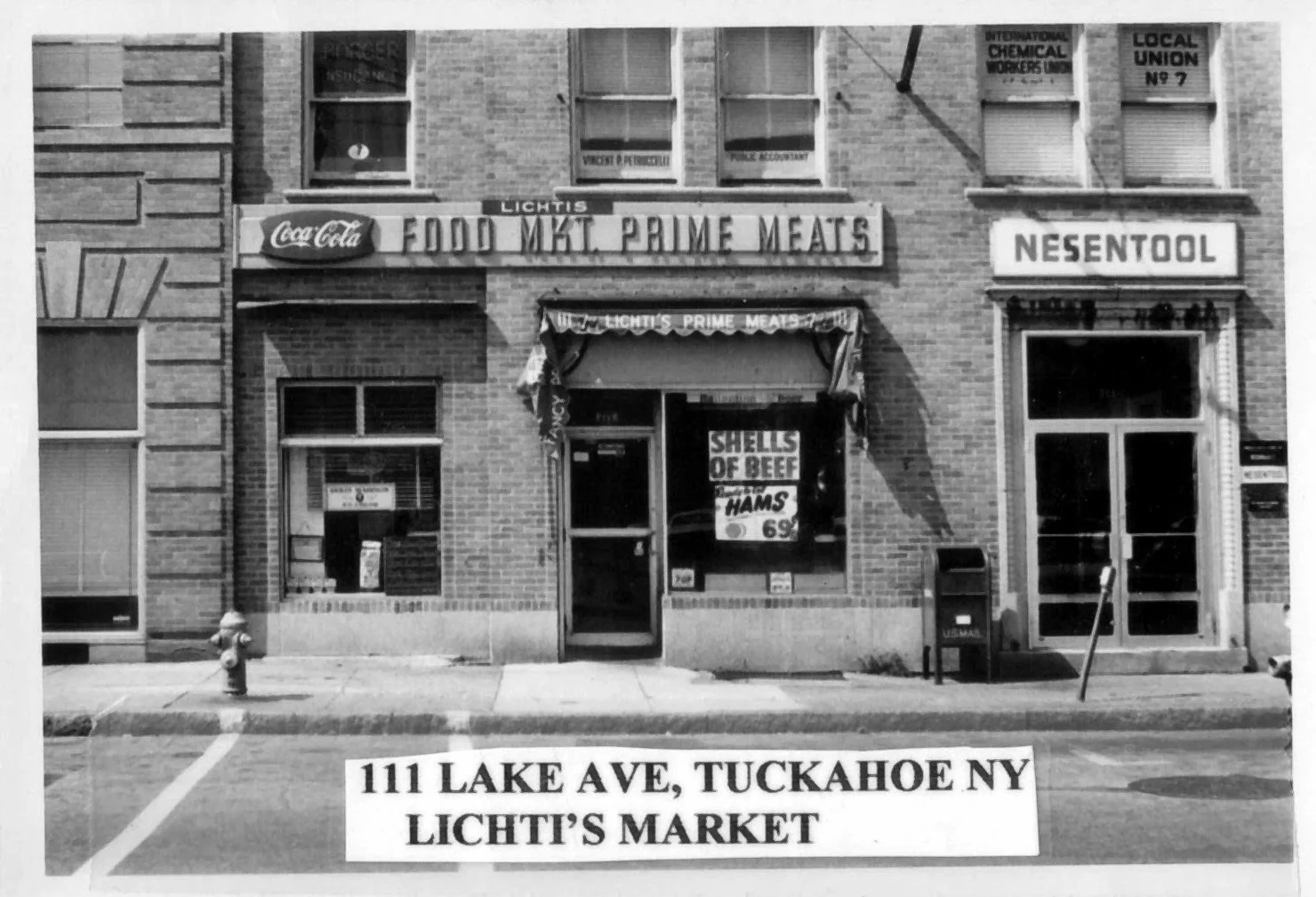 Pic-911 (111 Lake Ave-Lichtt's Market)