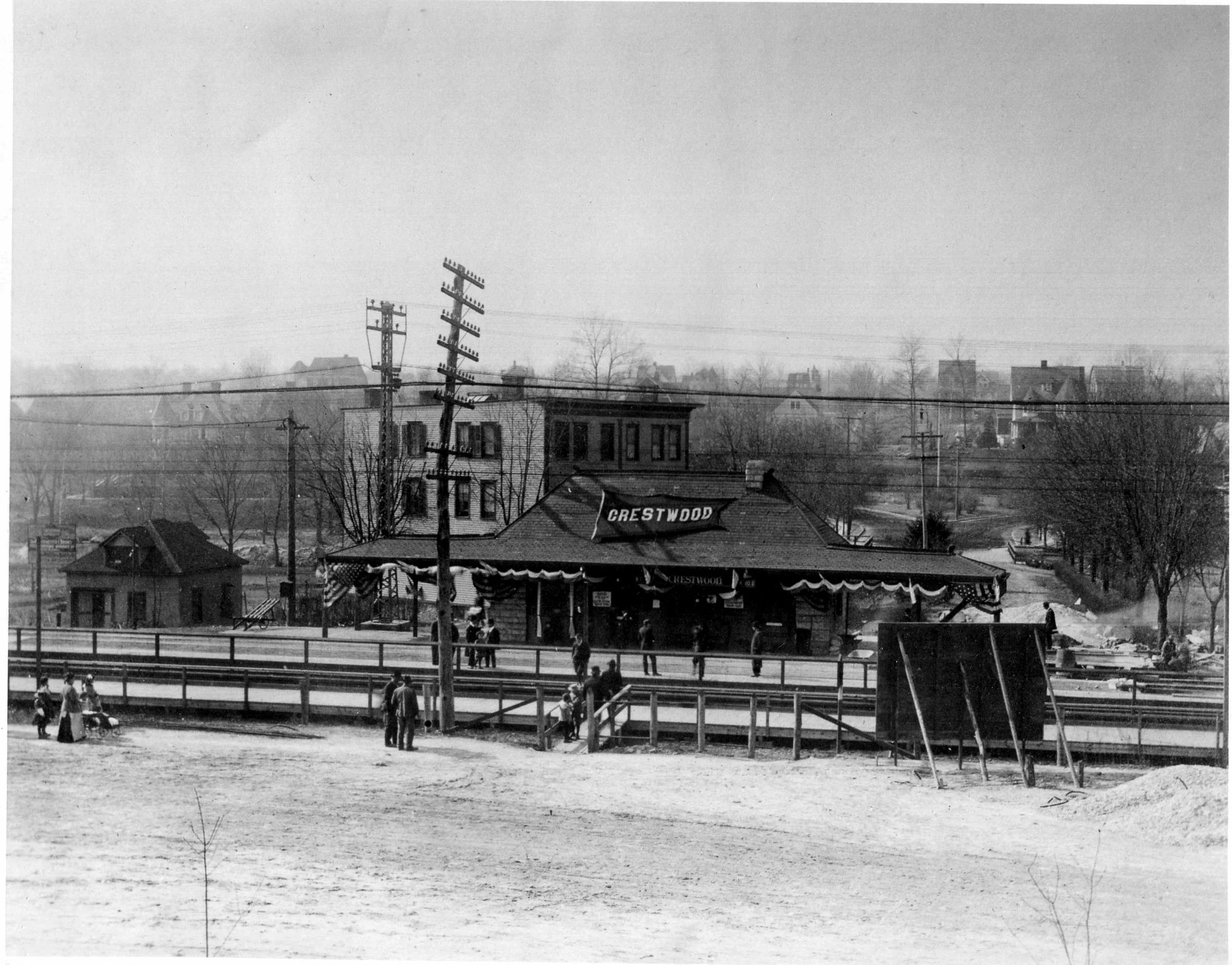 Pic-953 (Crestwood Train Station)