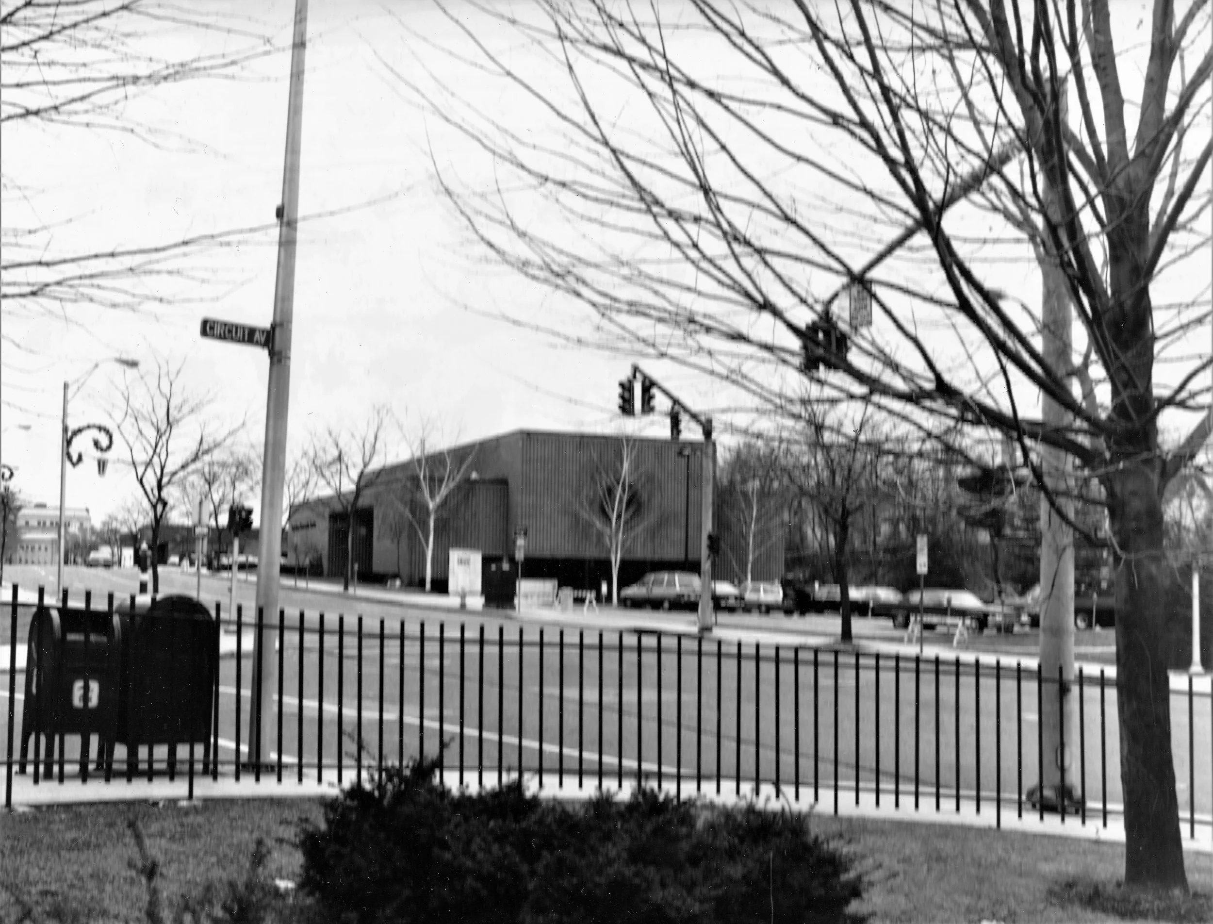 Pic-778 (Circuit Ave)