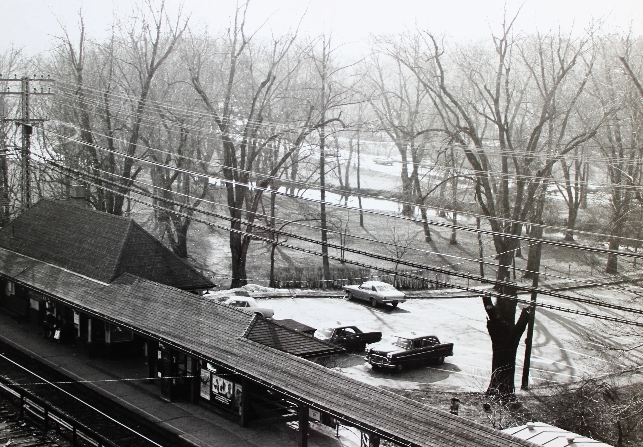 Pic-184 (Crestwood Train Station).JPG