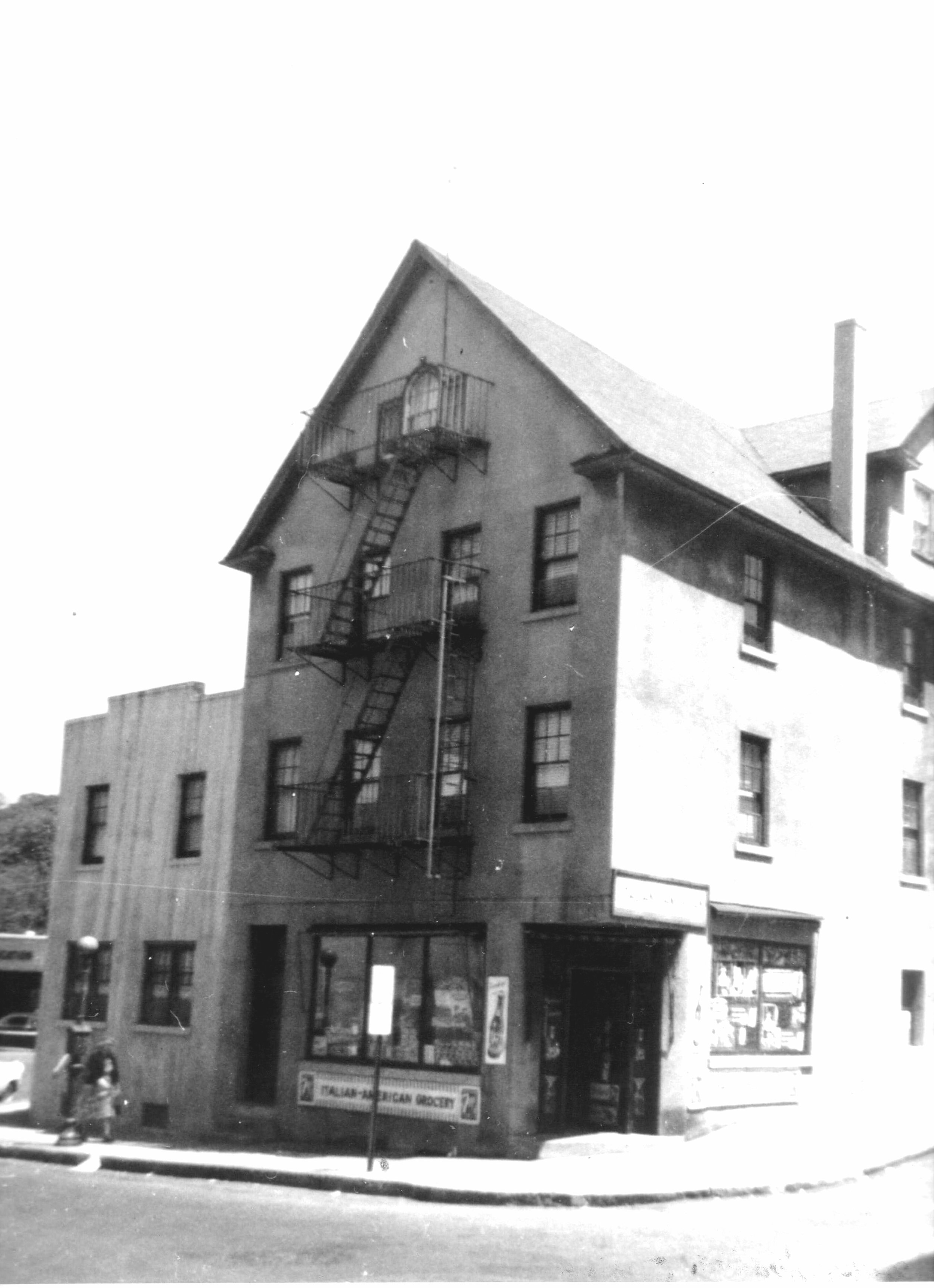 Pic-975 (Columbus Ave & Maynard St.)