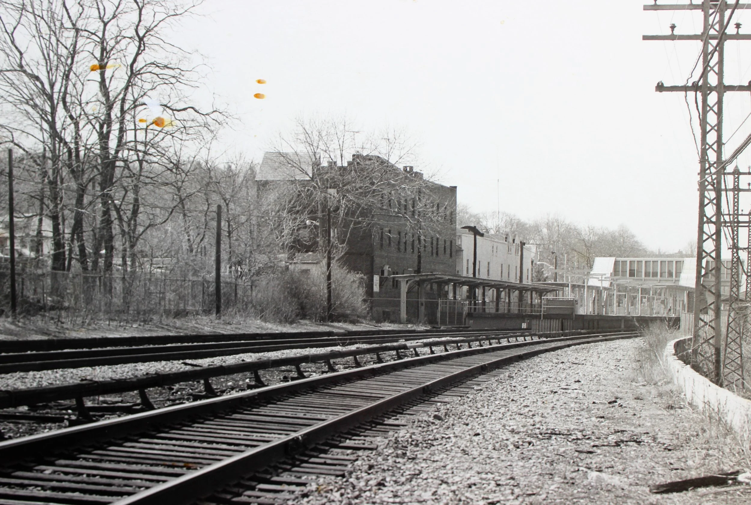 Pic-185 (Crestwood Train Station, looking south ~1990)