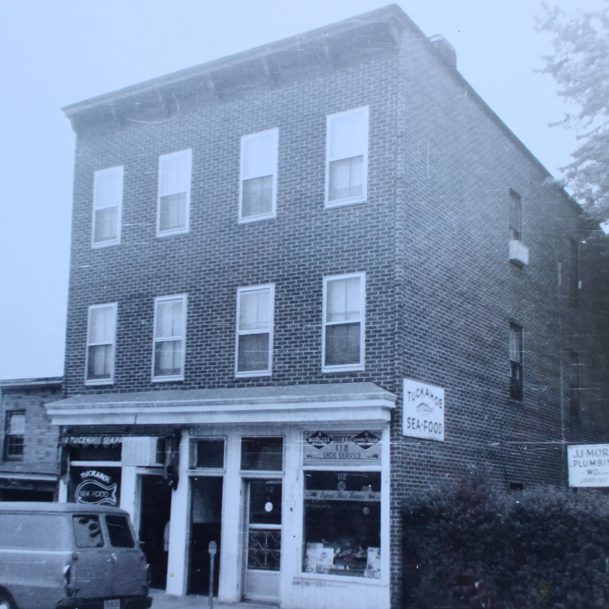 Pic-234 (Tuckahoe Seafood, Main Street)